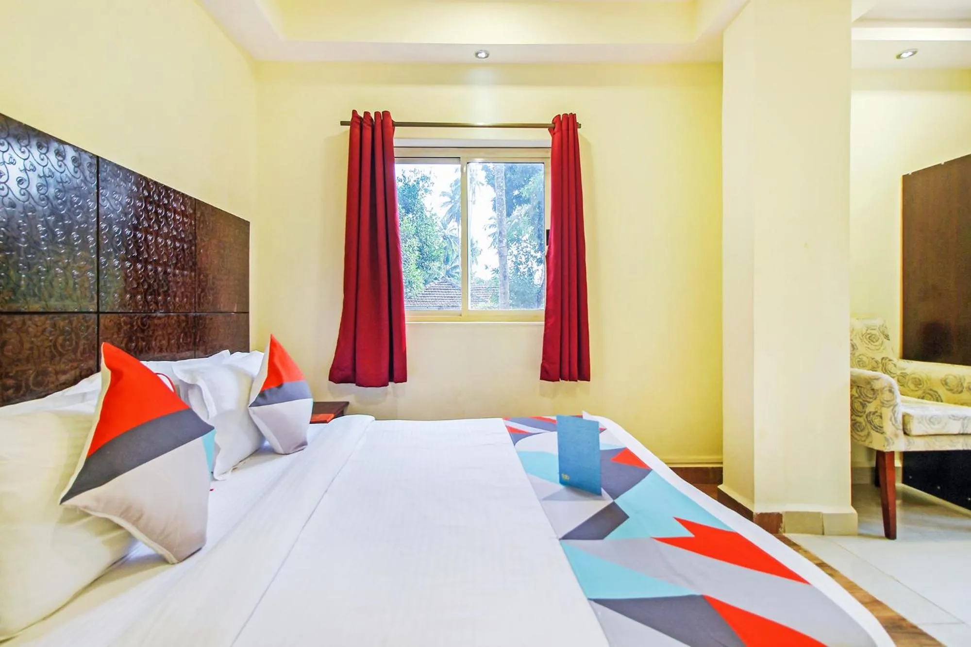 Bed in FabHotel Golden Nest Deluxe - Nr Calangute Beach