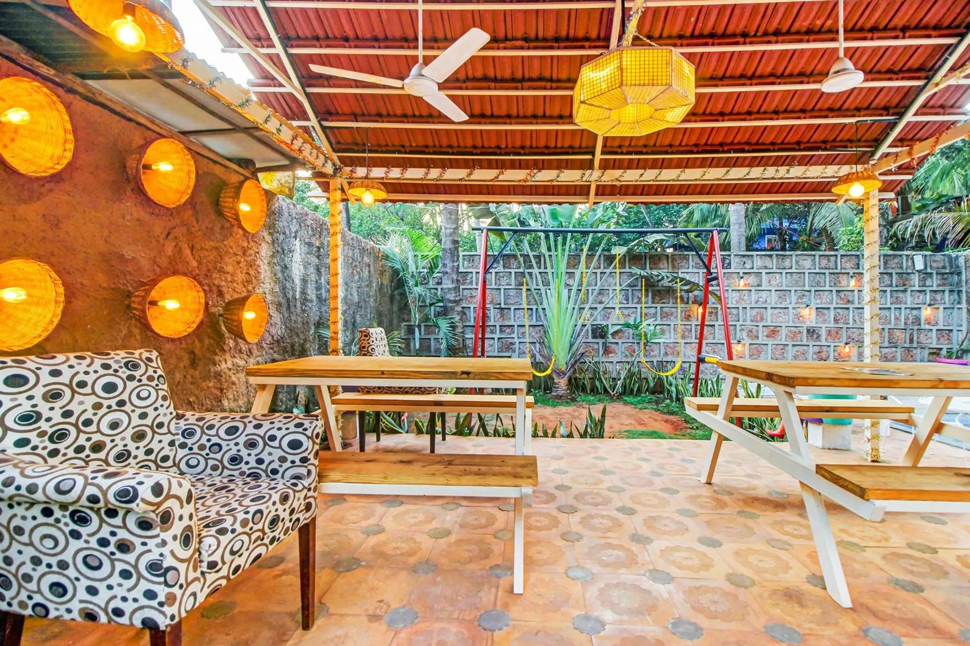 Restaurant/places to eat in FabHotel Golden Nest Deluxe - Nr Calangute Beach