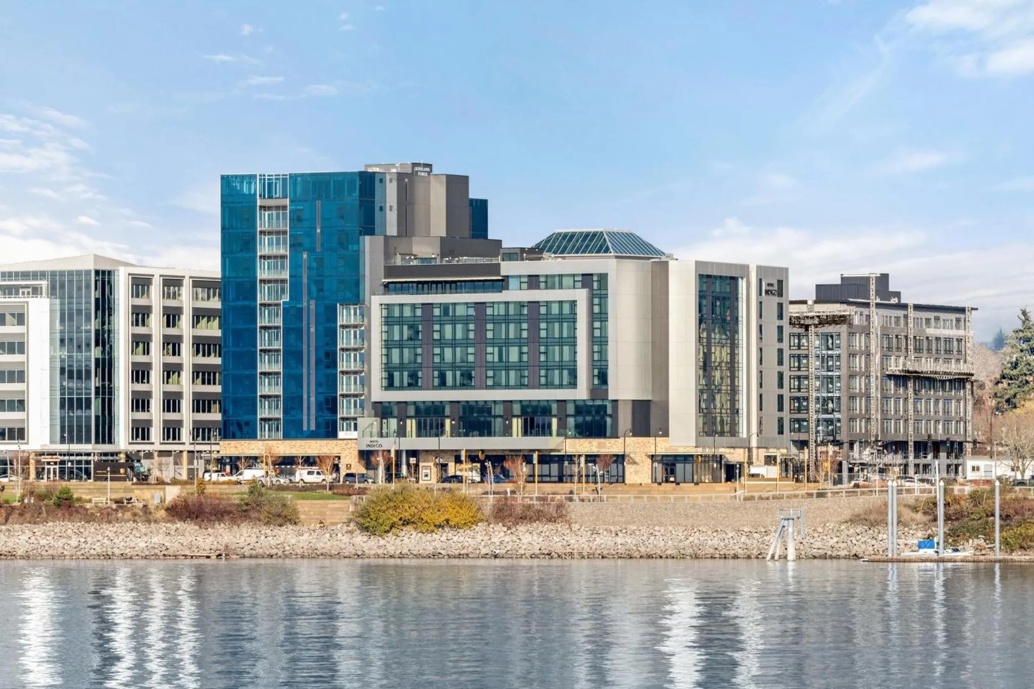 Property building in Hotel Indigo Vancouver Dwtn - Portland Area by IHG