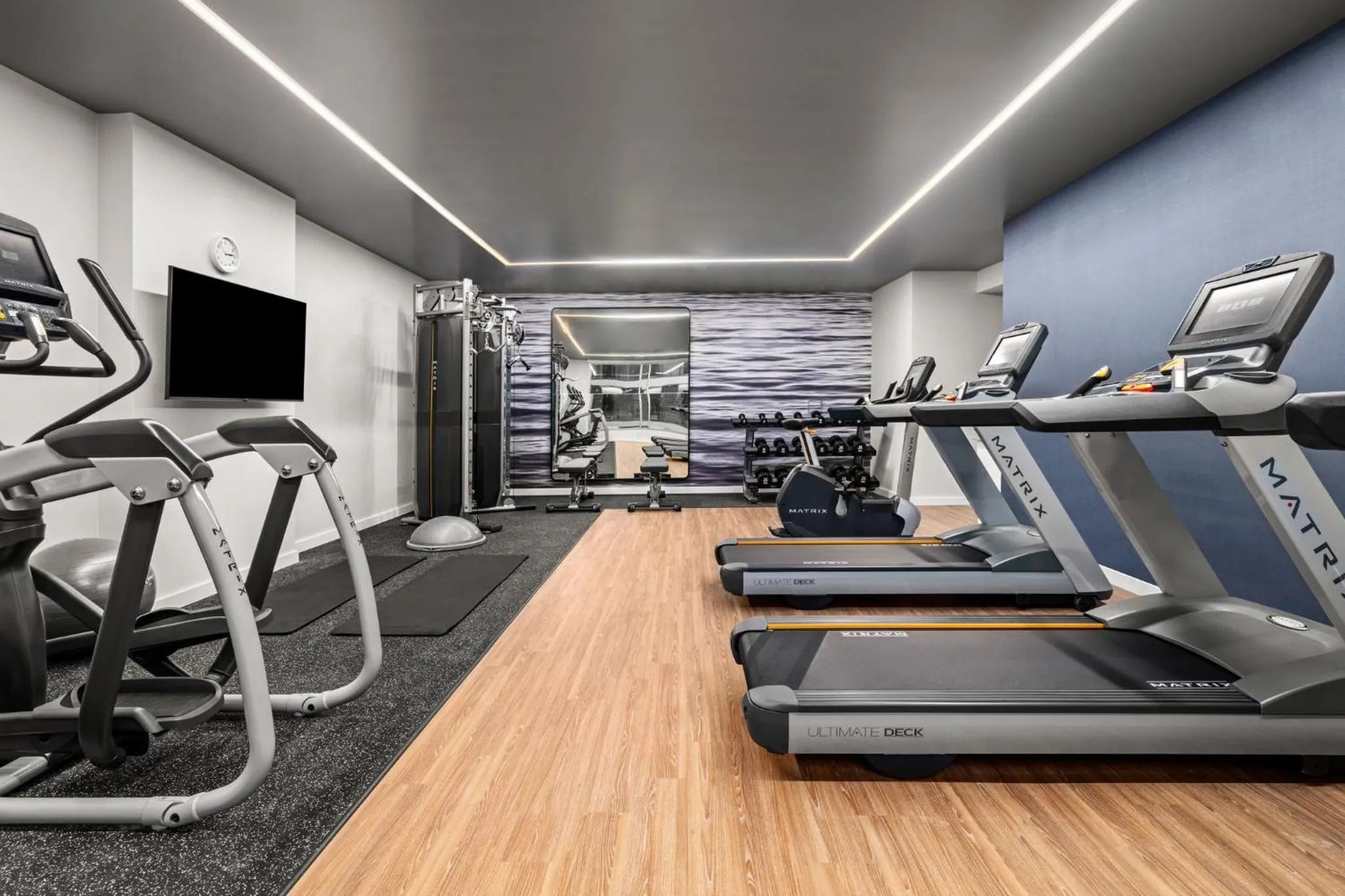 Fitness centre/facilities in Hotel Indigo Vancouver Dwtn - Portland Area by IHG