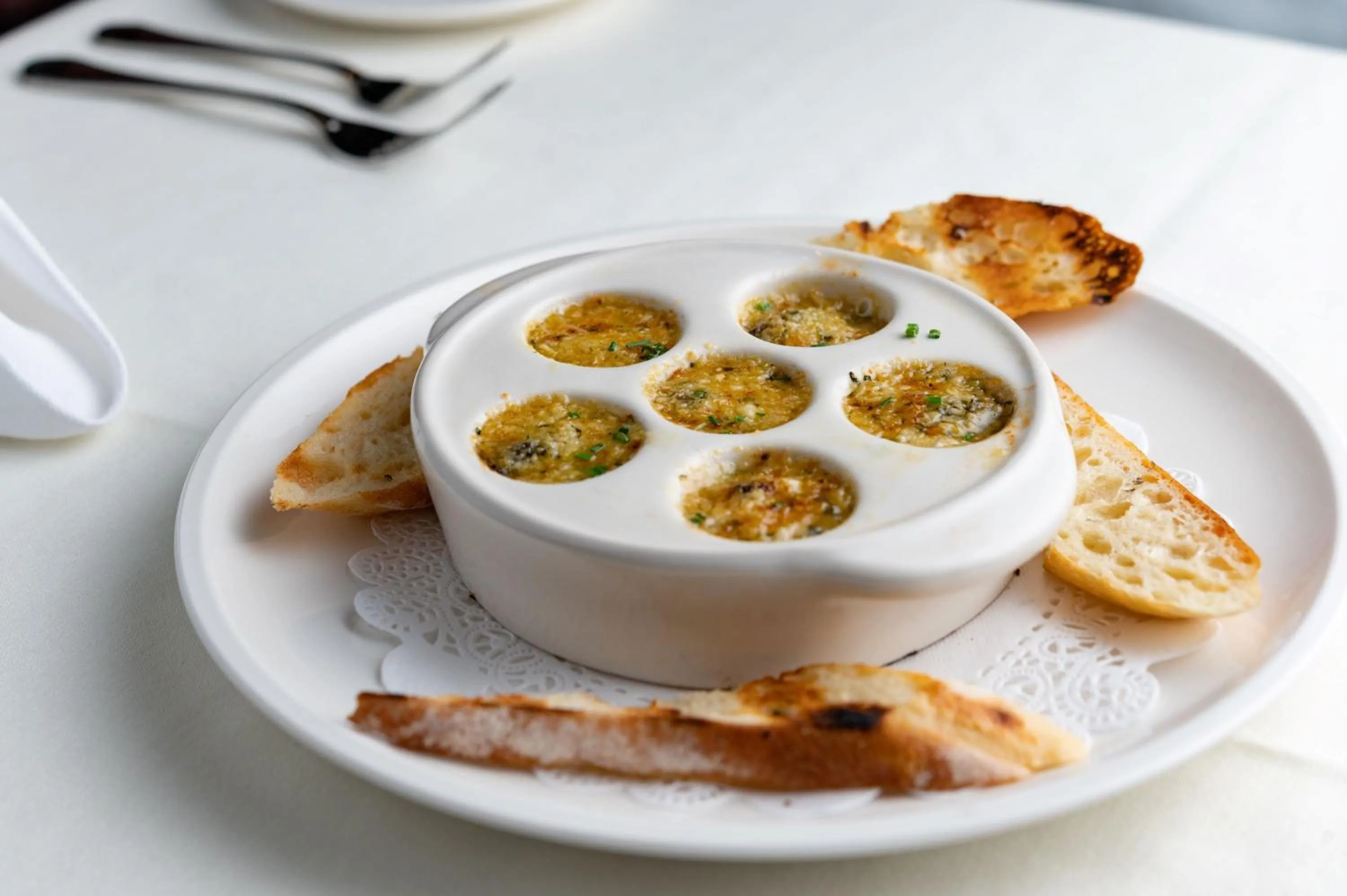 Restaurant/places to eat in Hotel Indigo Vancouver Dwtn - Portland Area by IHG