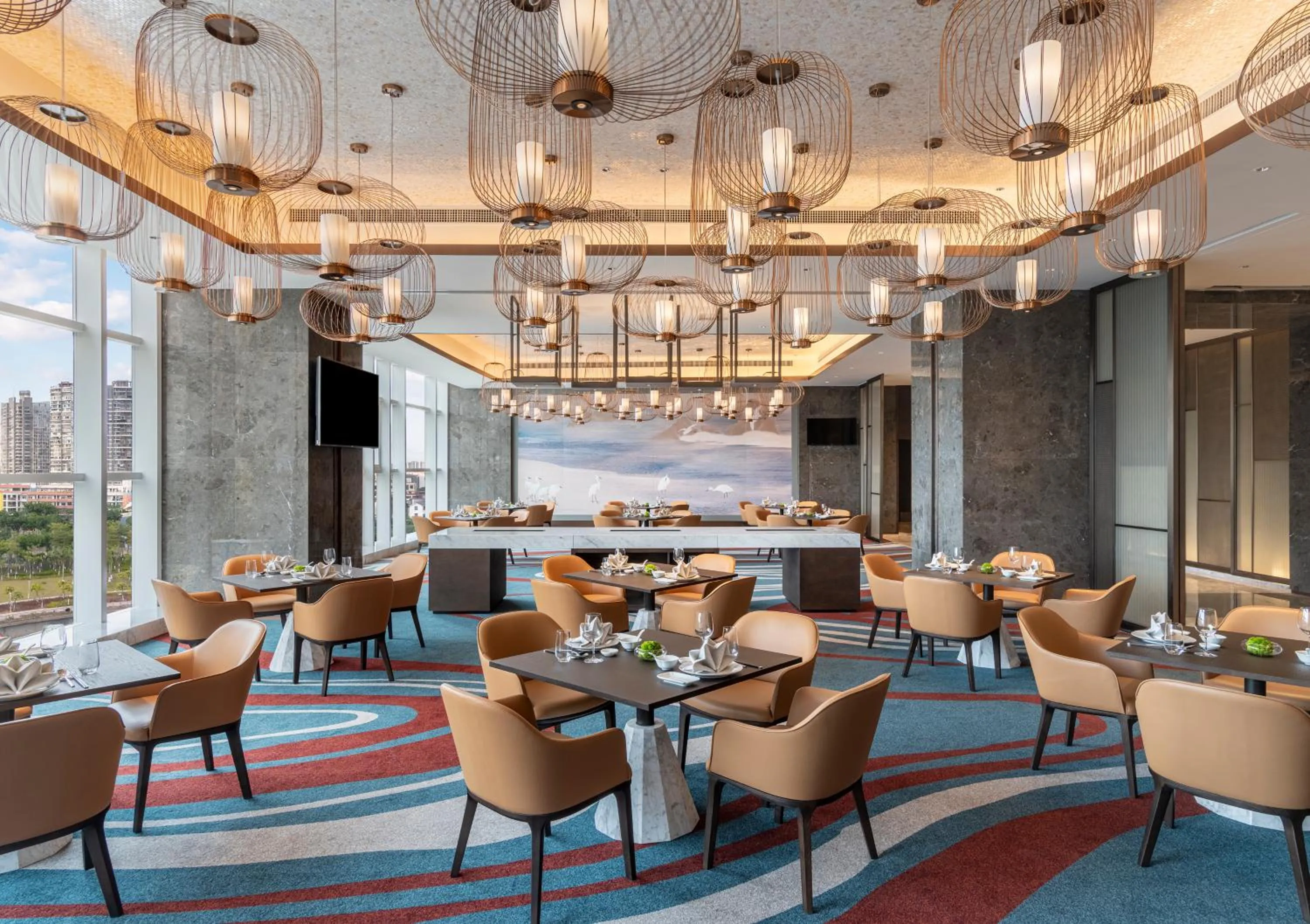 Restaurant/places to eat in Crowne Plaza Xiamen Jimei Seaview by IHG-Free Mini Bar
