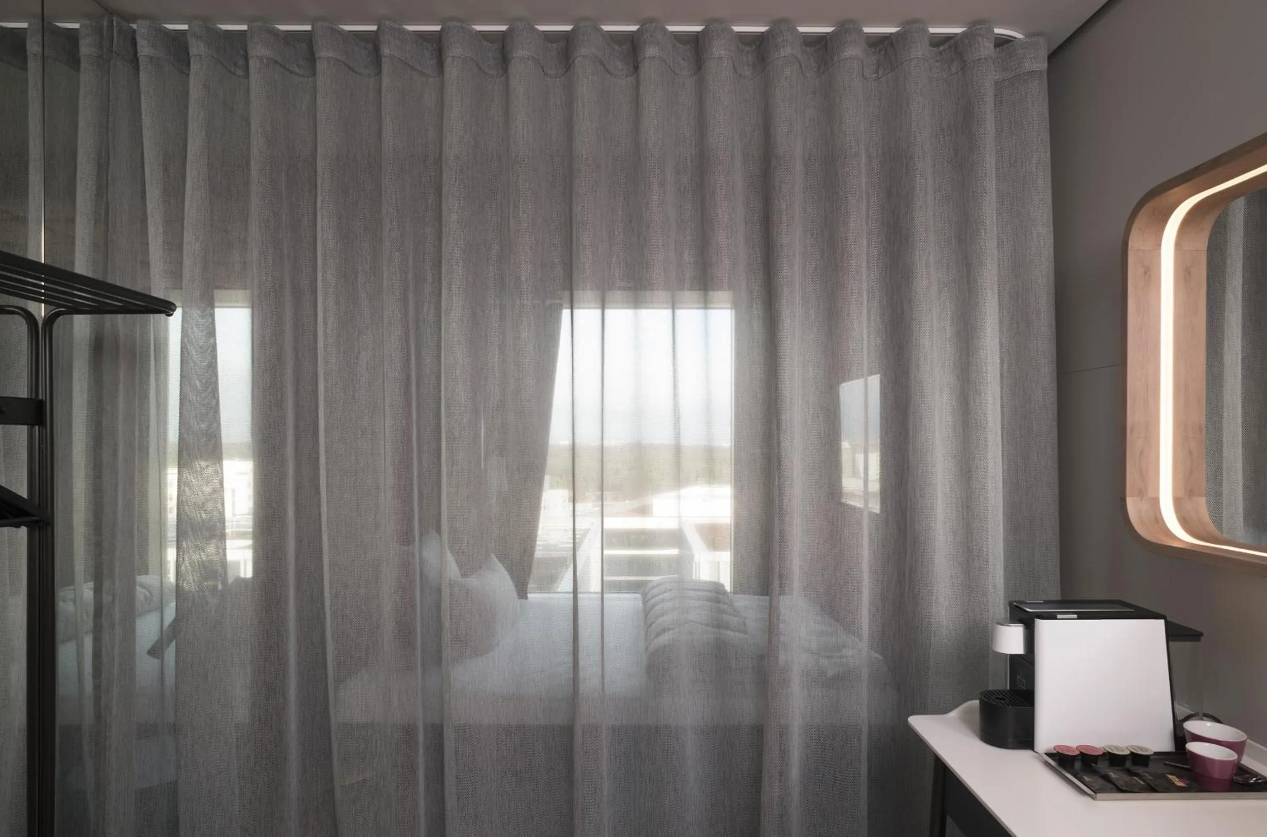 Bedroom in b'mine Hotel Frankfurt Airport