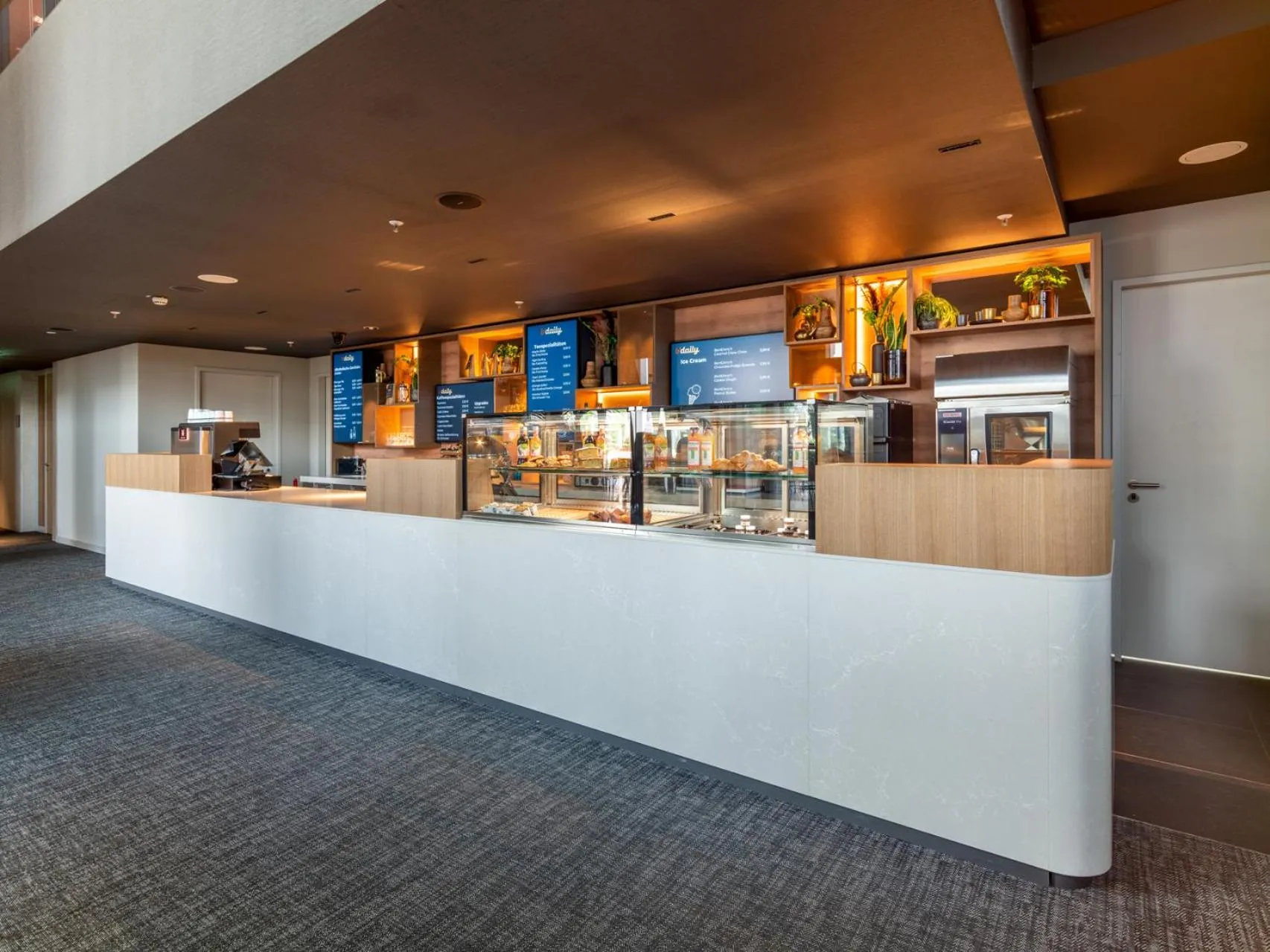 Restaurant/places to eat in b'mine Hotel Frankfurt Airport