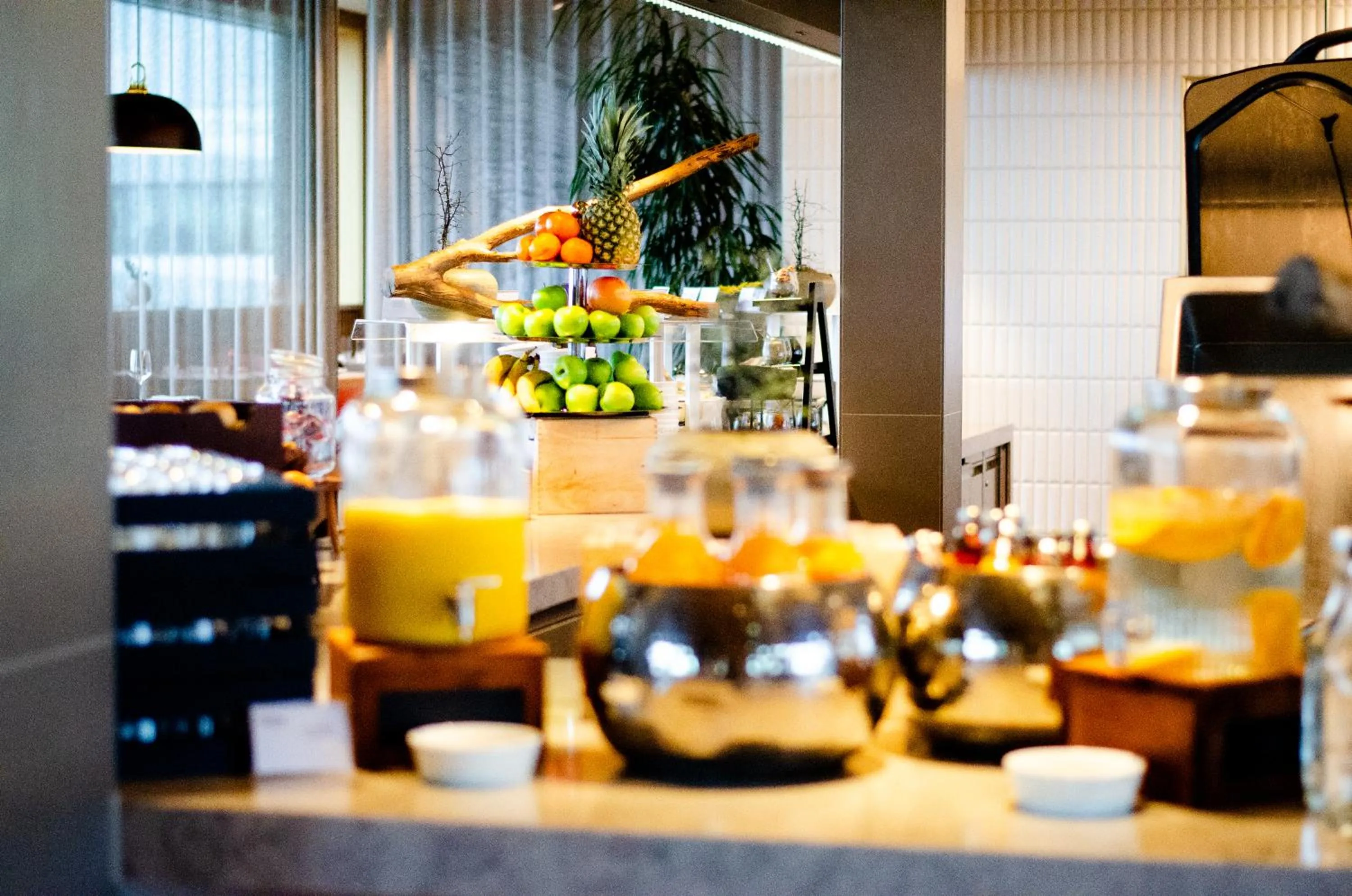 Breakfast in b'mine Hotel Frankfurt Airport