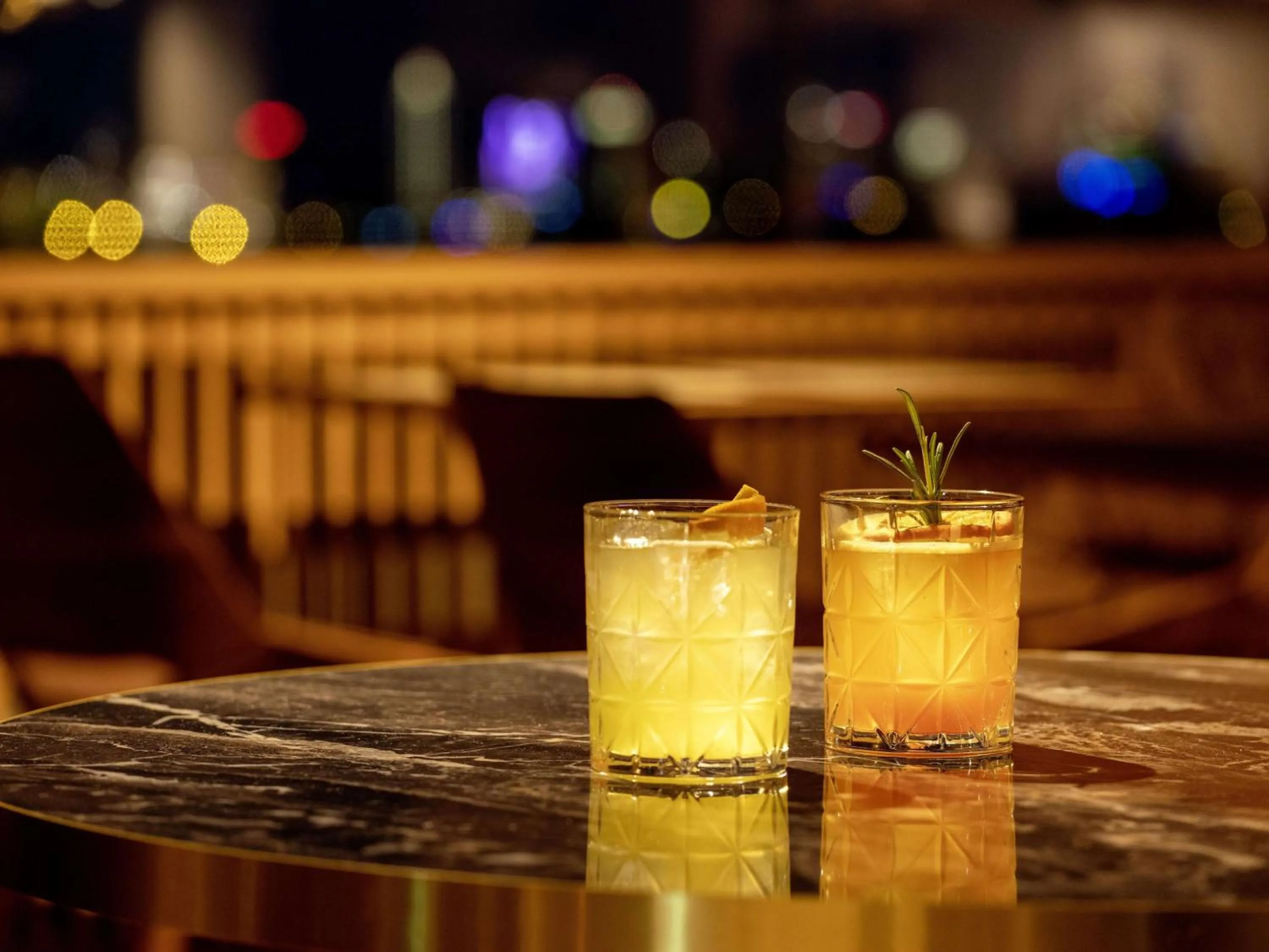 Food and drinks in b'mine Hotel Frankfurt Airport