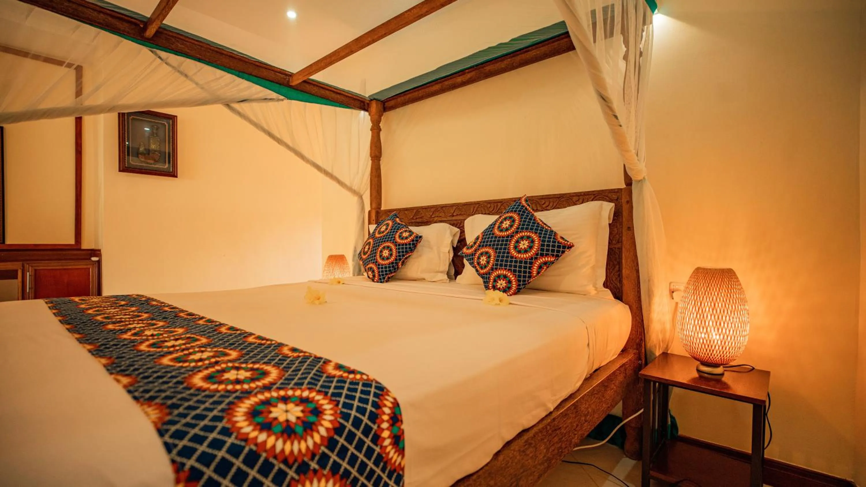 Bed in Sansi Kae Beach Resort