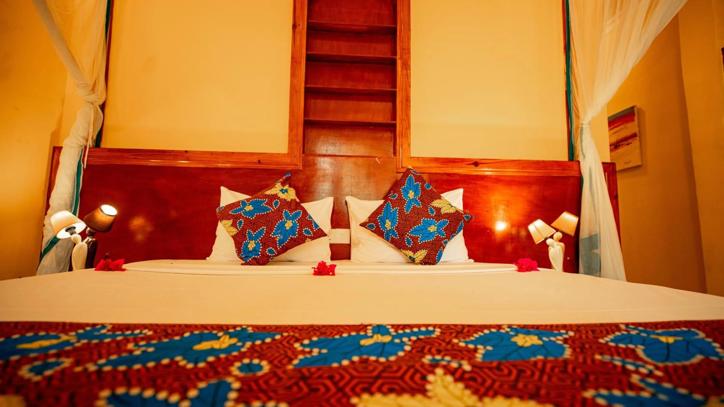 Bed in Sansi Kae Beach Resort