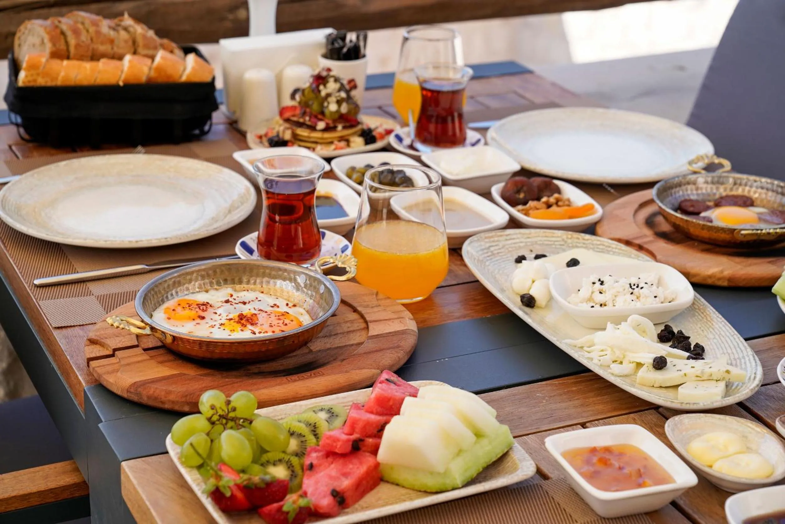 Restaurant/places to eat in Solem Cave Suites