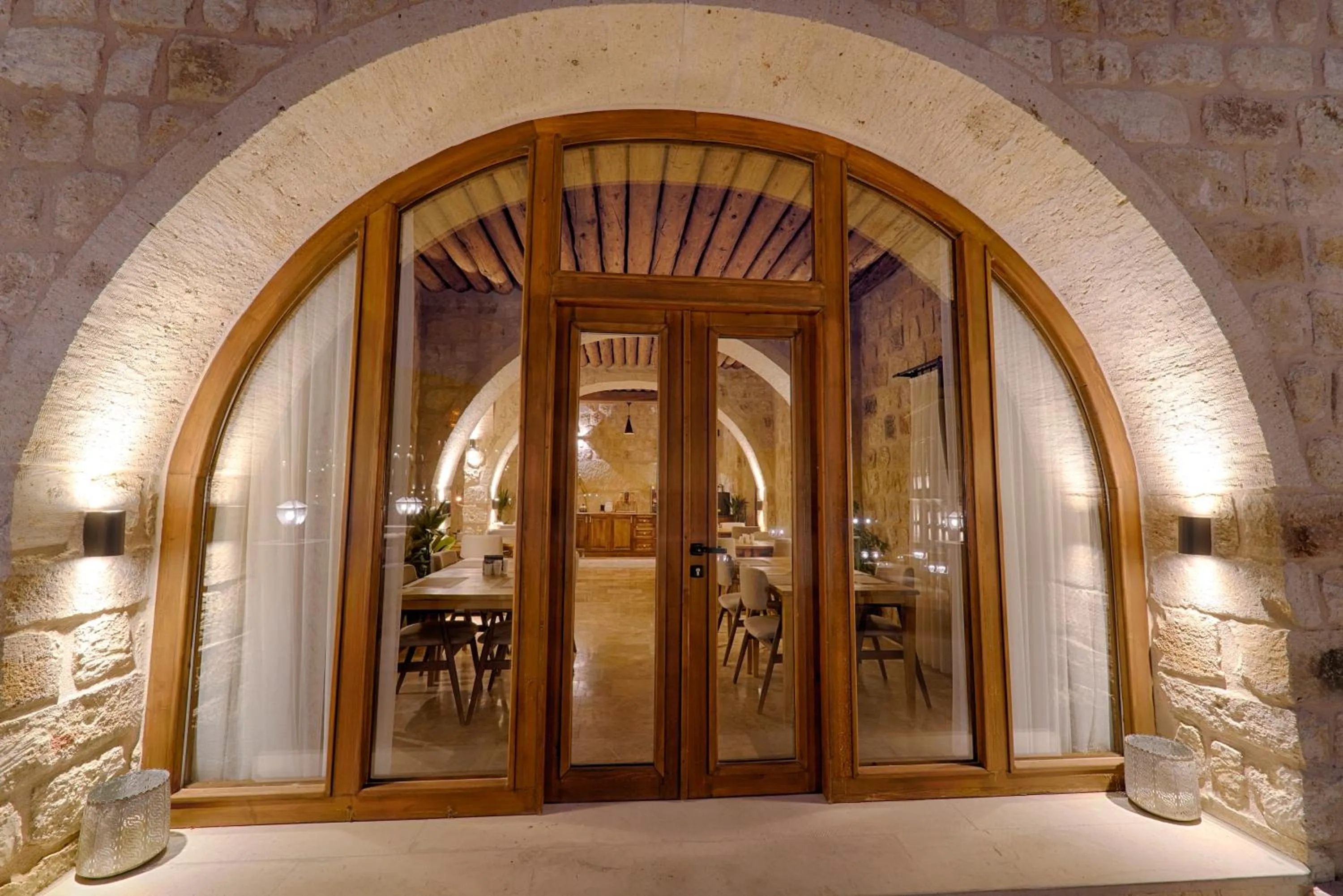Restaurant/places to eat in Solem Cave Suites