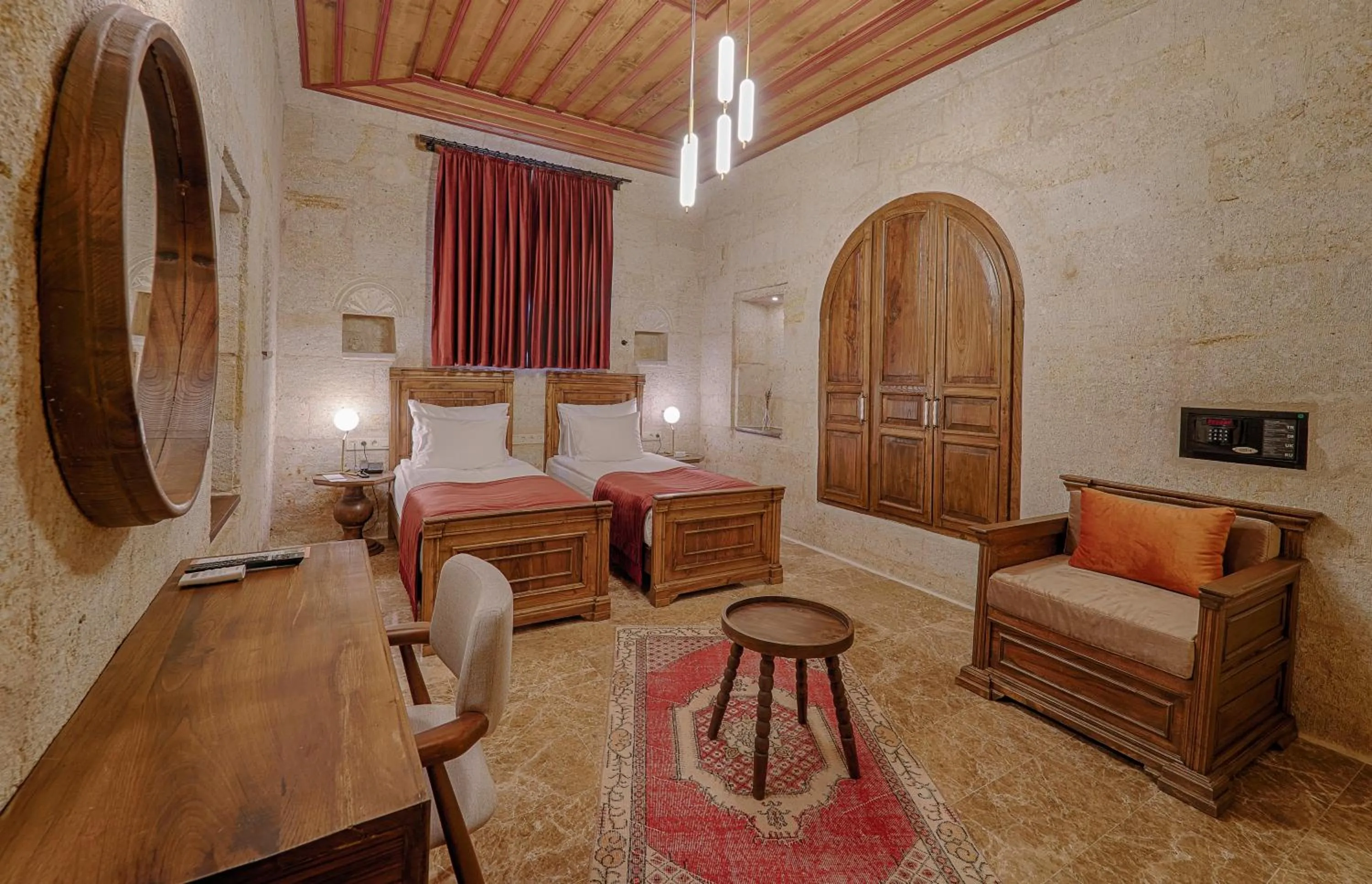 Bed in Solem Cave Suites