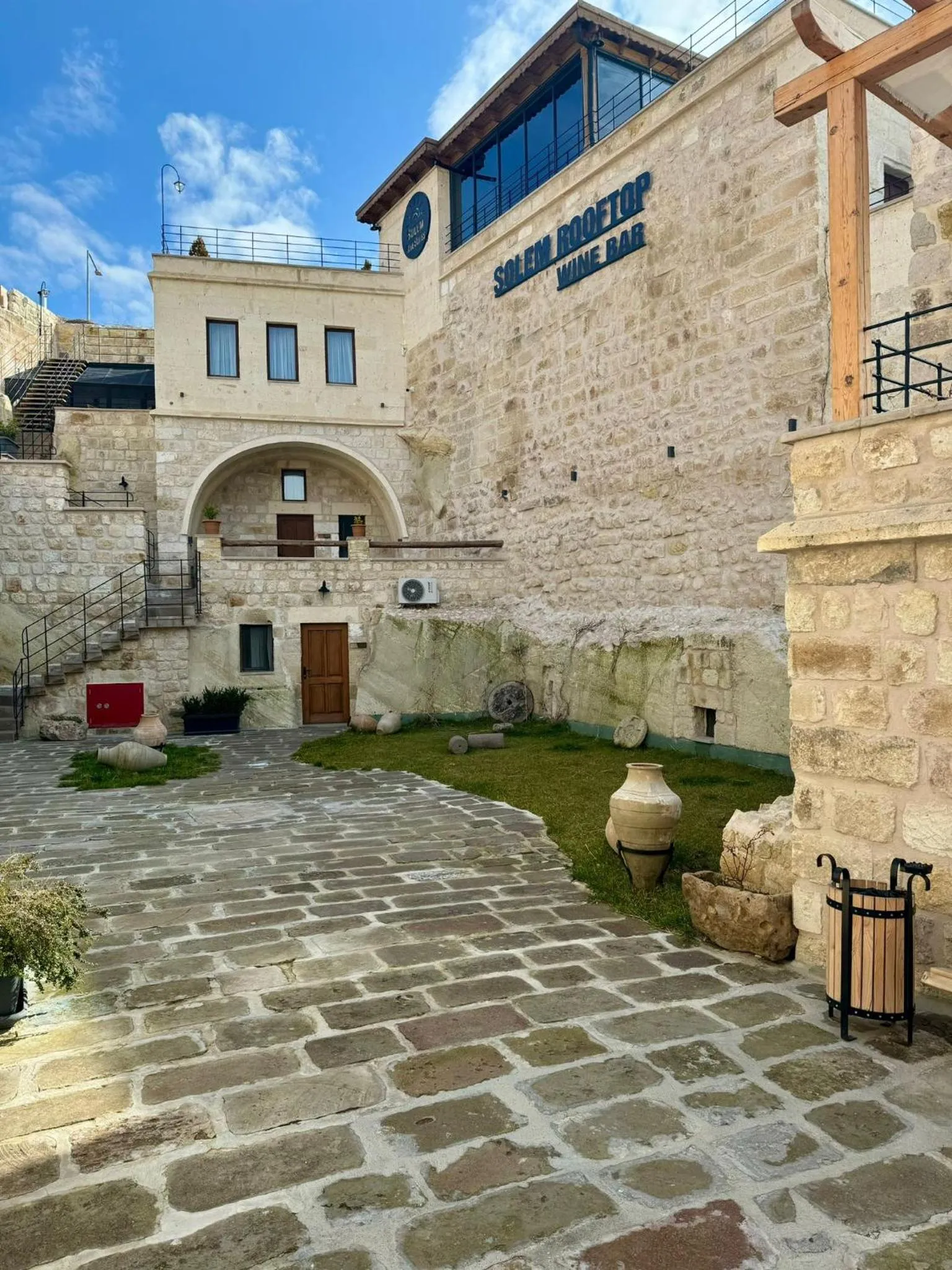 Spring in Solem Cave Suites