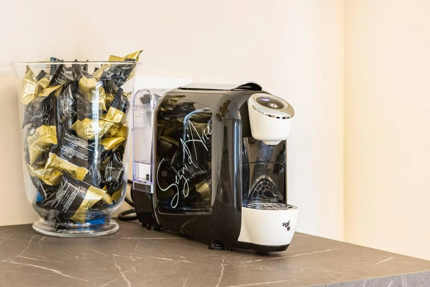 Coffee/tea facilities in Oriana Homèl Udine