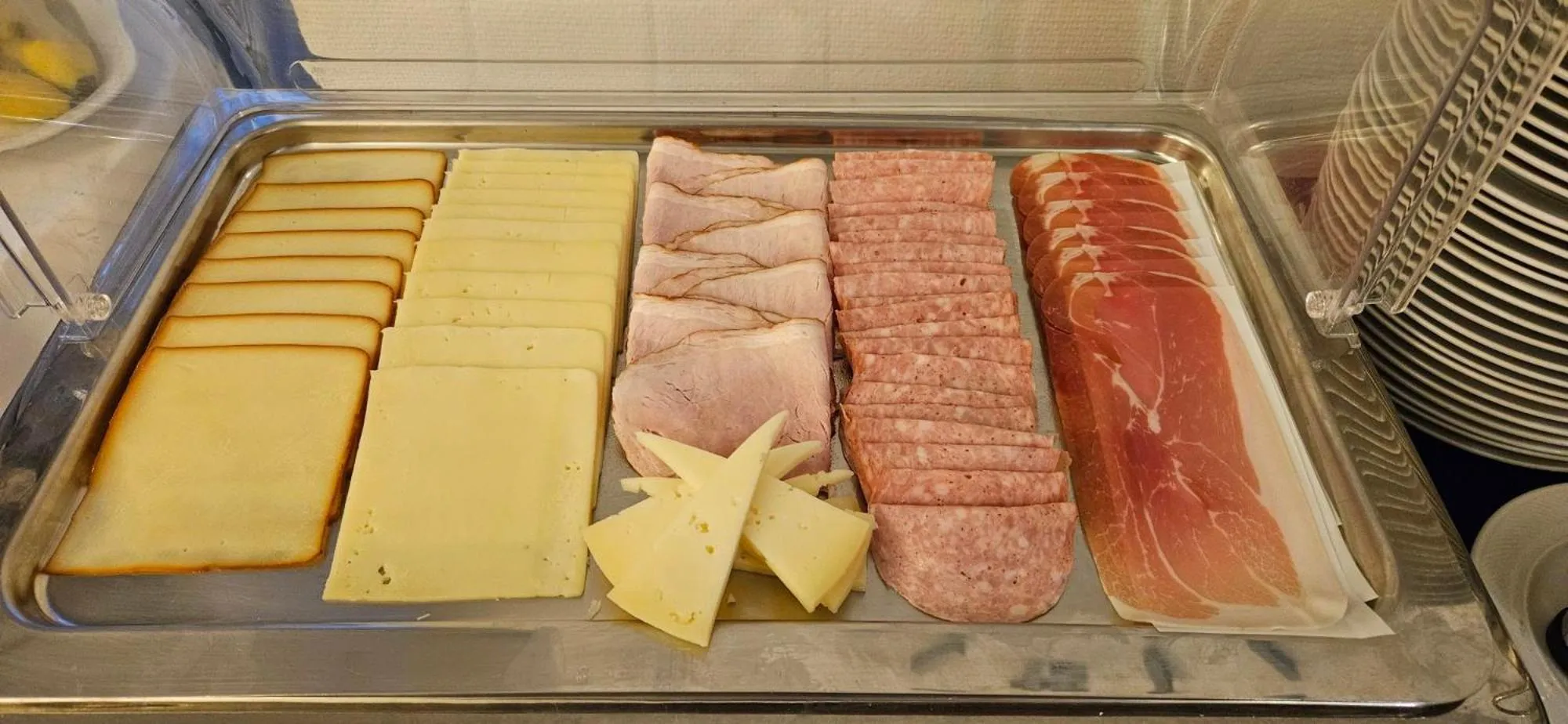 Breakfast in Hotel Coronet