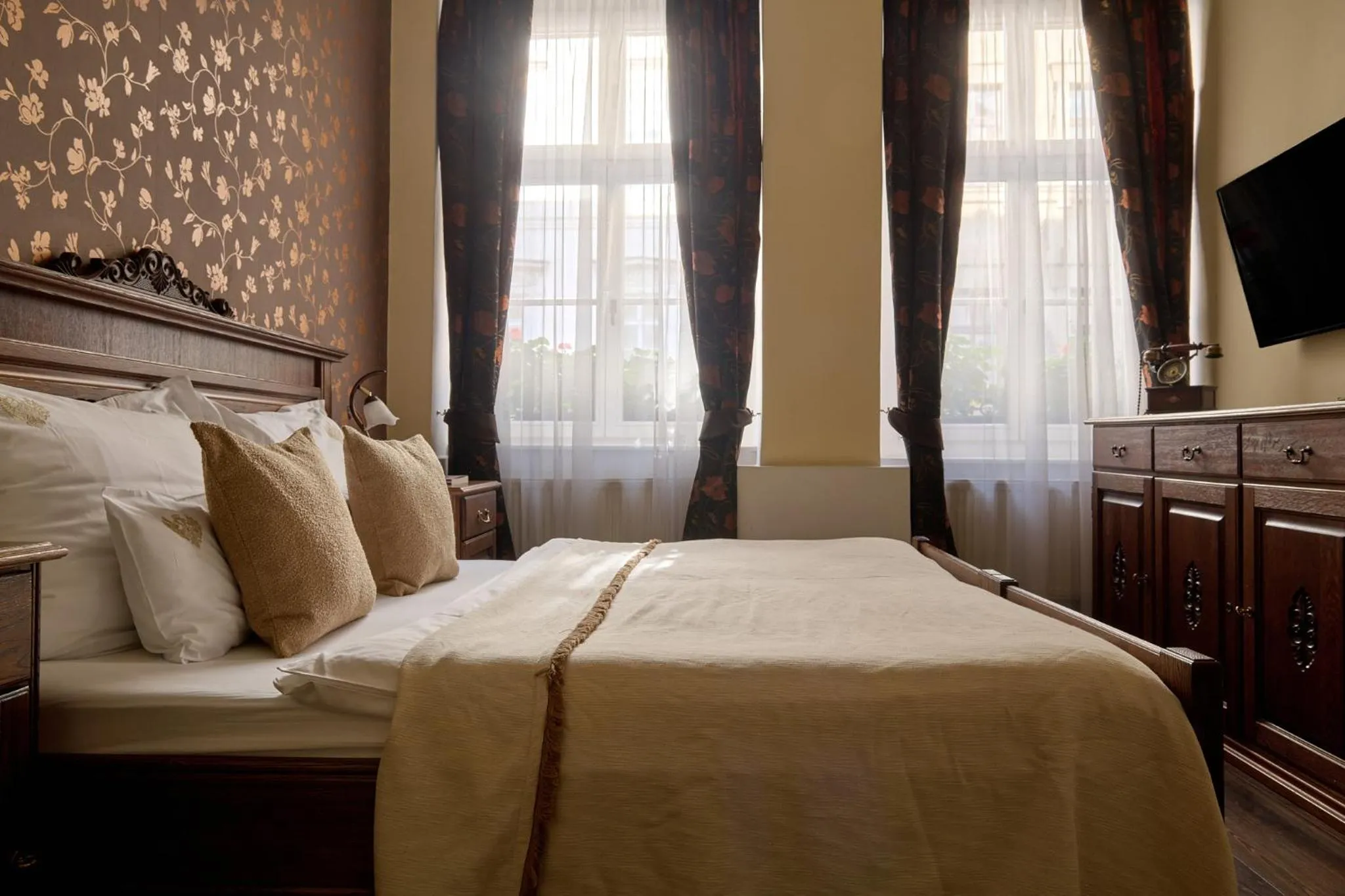 Bed in Hotel Residence U Černého Orla