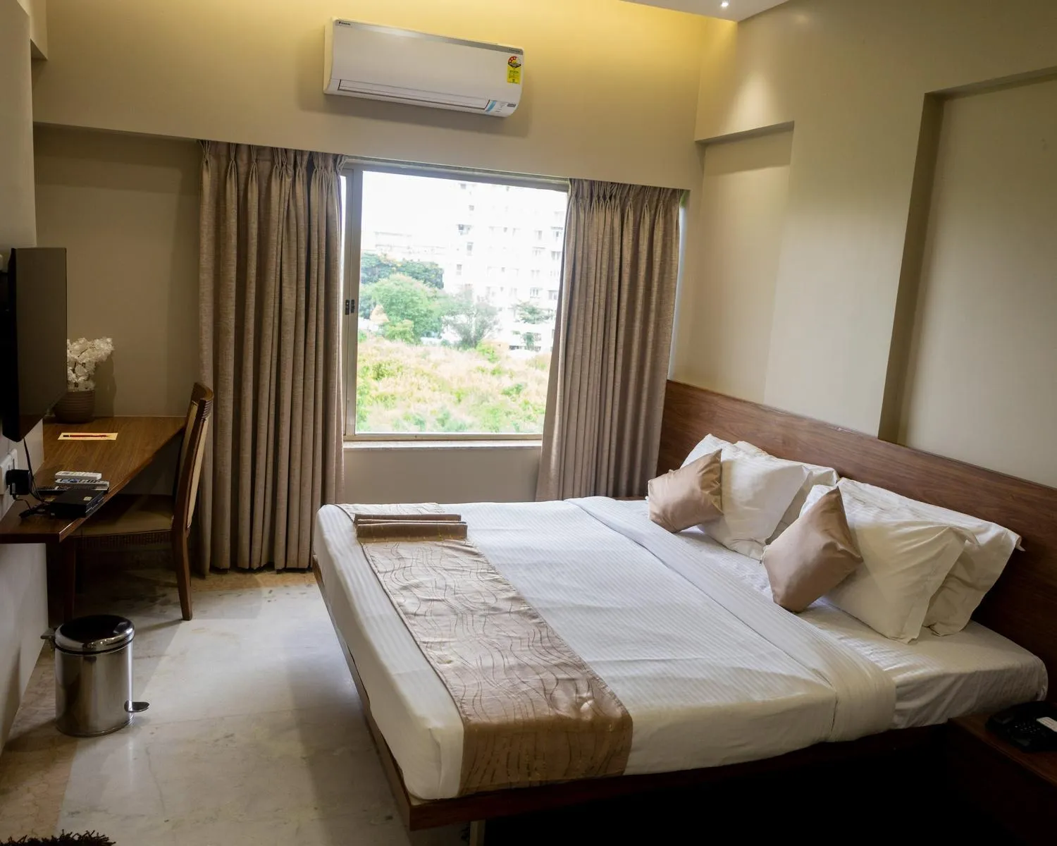 Bedroom, Bed in Hotel Ambience Excellency, Wakad, Pune