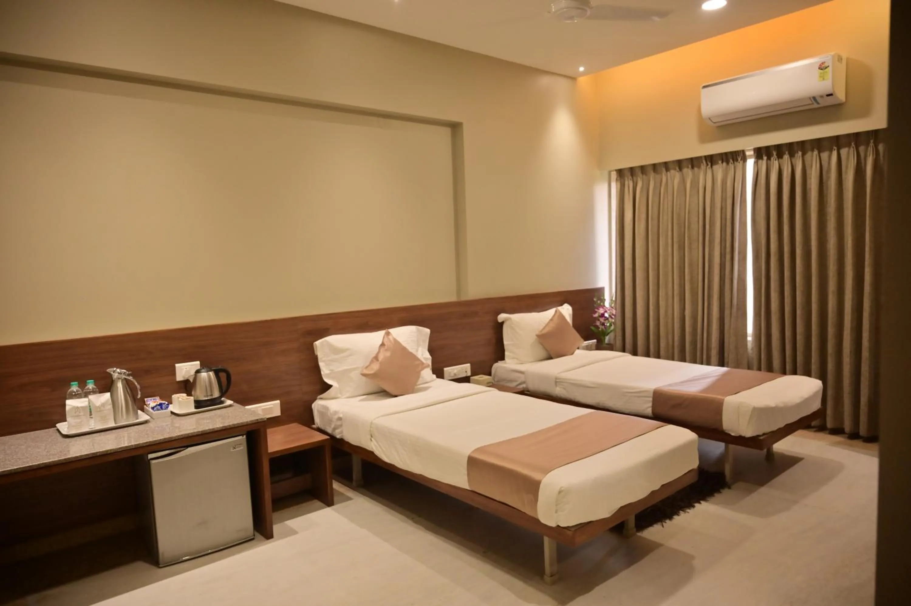 Bed in Hotel Ambience Excellency, Wakad, Pune