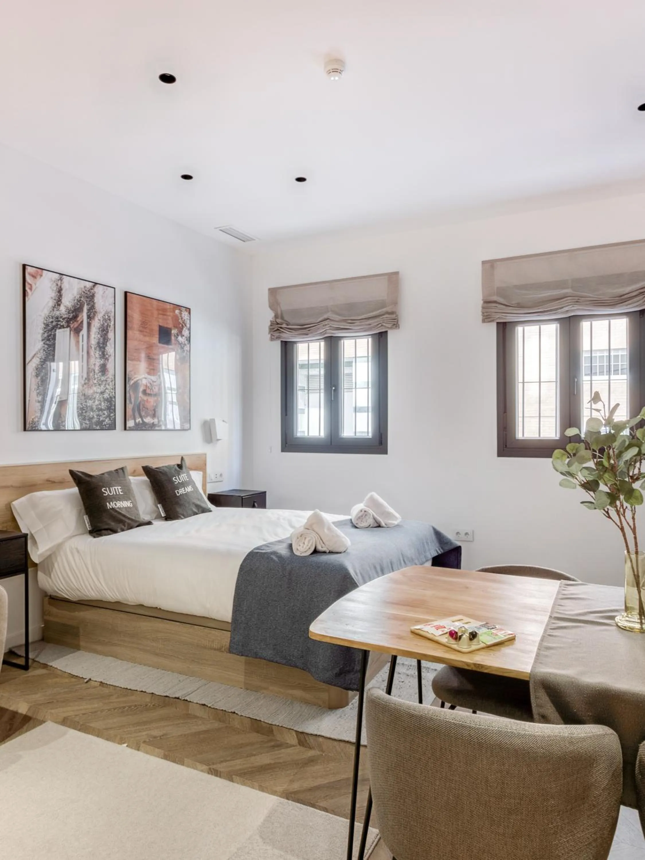 Bed in Limehome Málaga Calle Ancha del Carmen - Digital Access