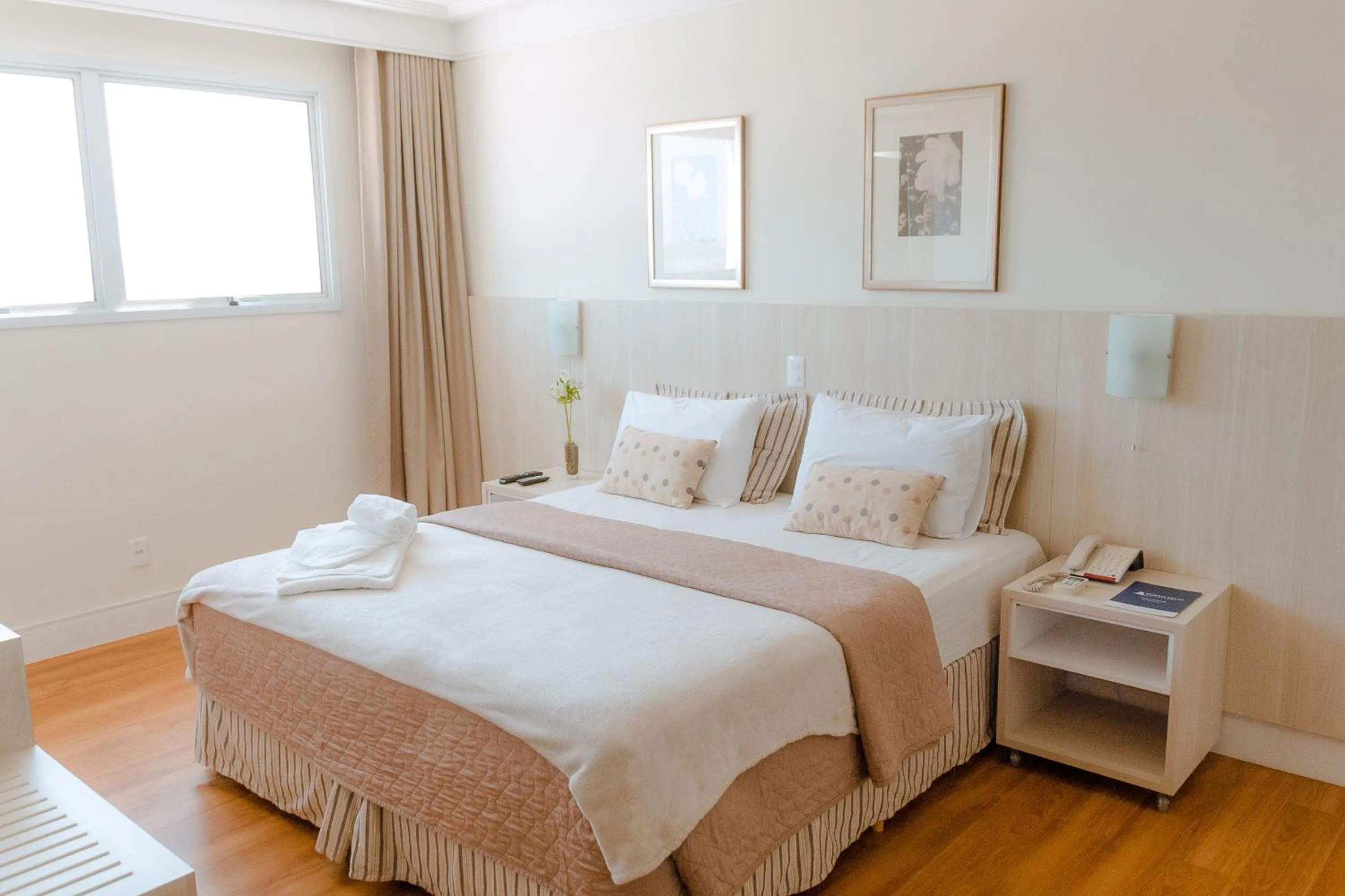 Bed in Porto Feliz Executive Hotel