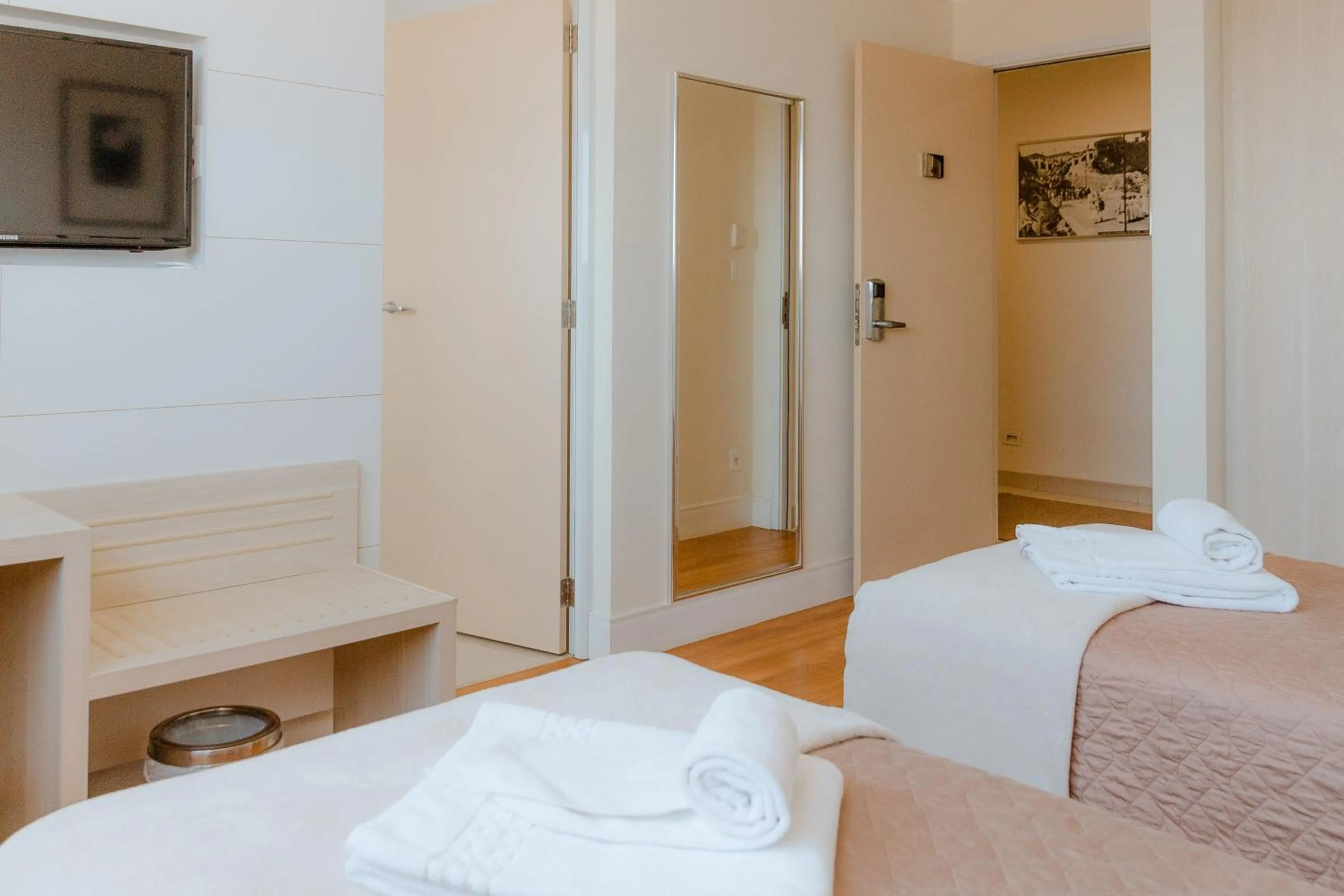 Bed in Porto Feliz Executive Hotel