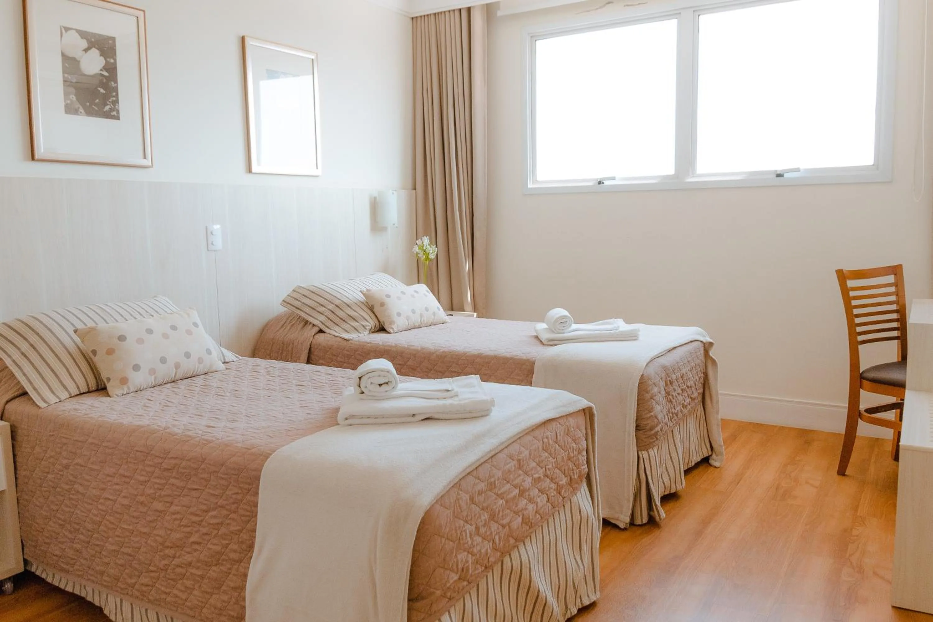 Bed in Porto Feliz Executive Hotel