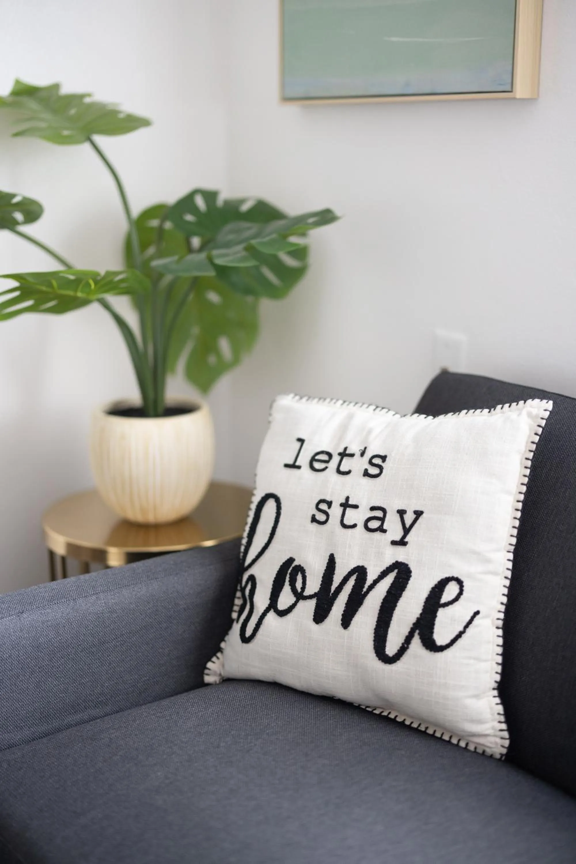 Georgetown Villas 1-1b Close to Cleveland Airport and the Rocky River Valley