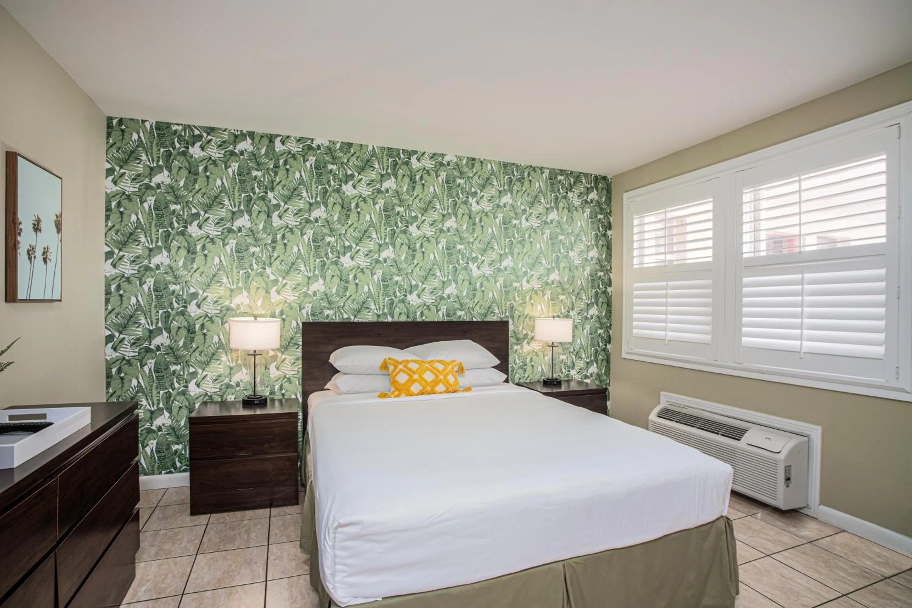 Bedroom, Bed in The Local - St. Augustine