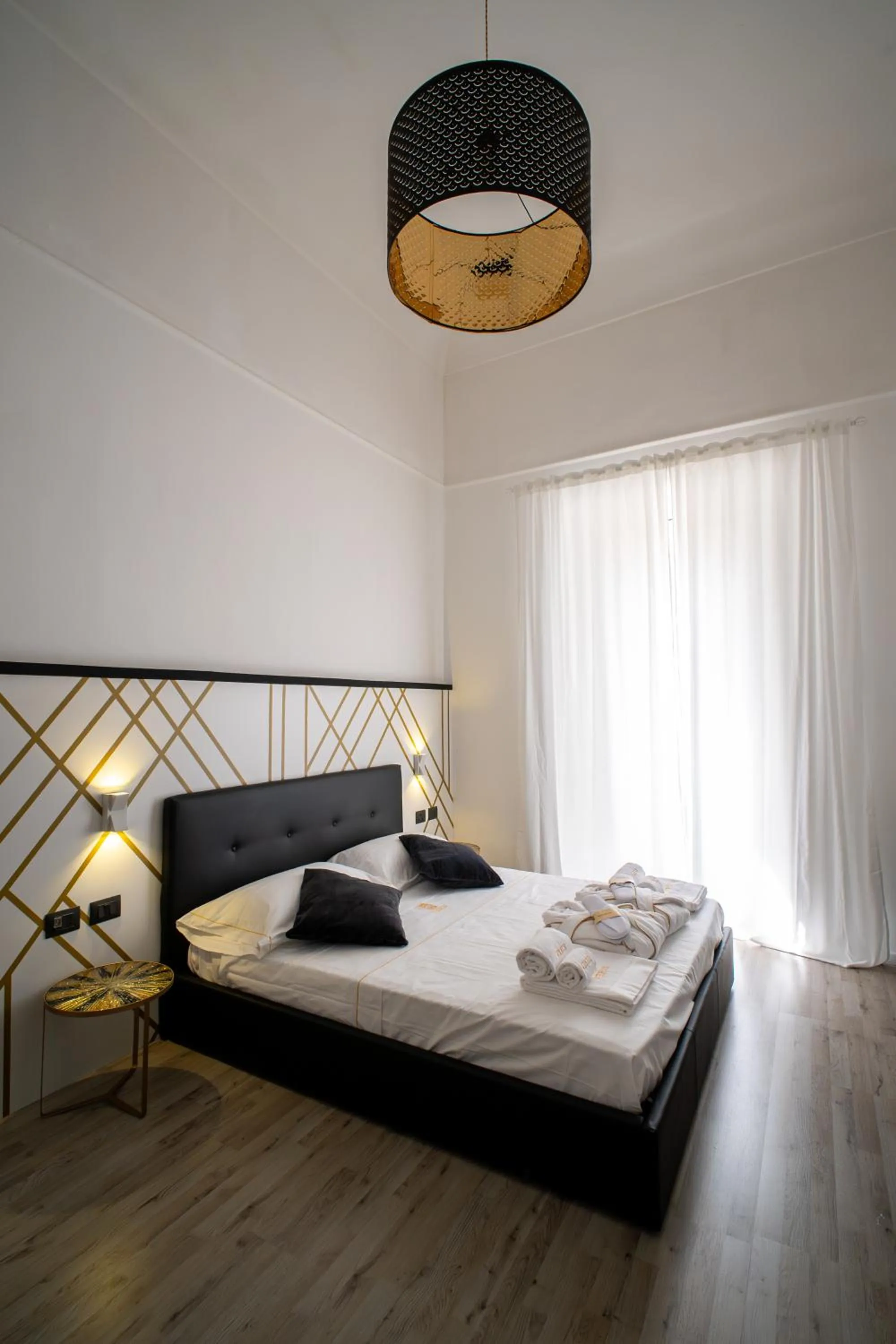 Photo of the whole room, Bed in Verus Room