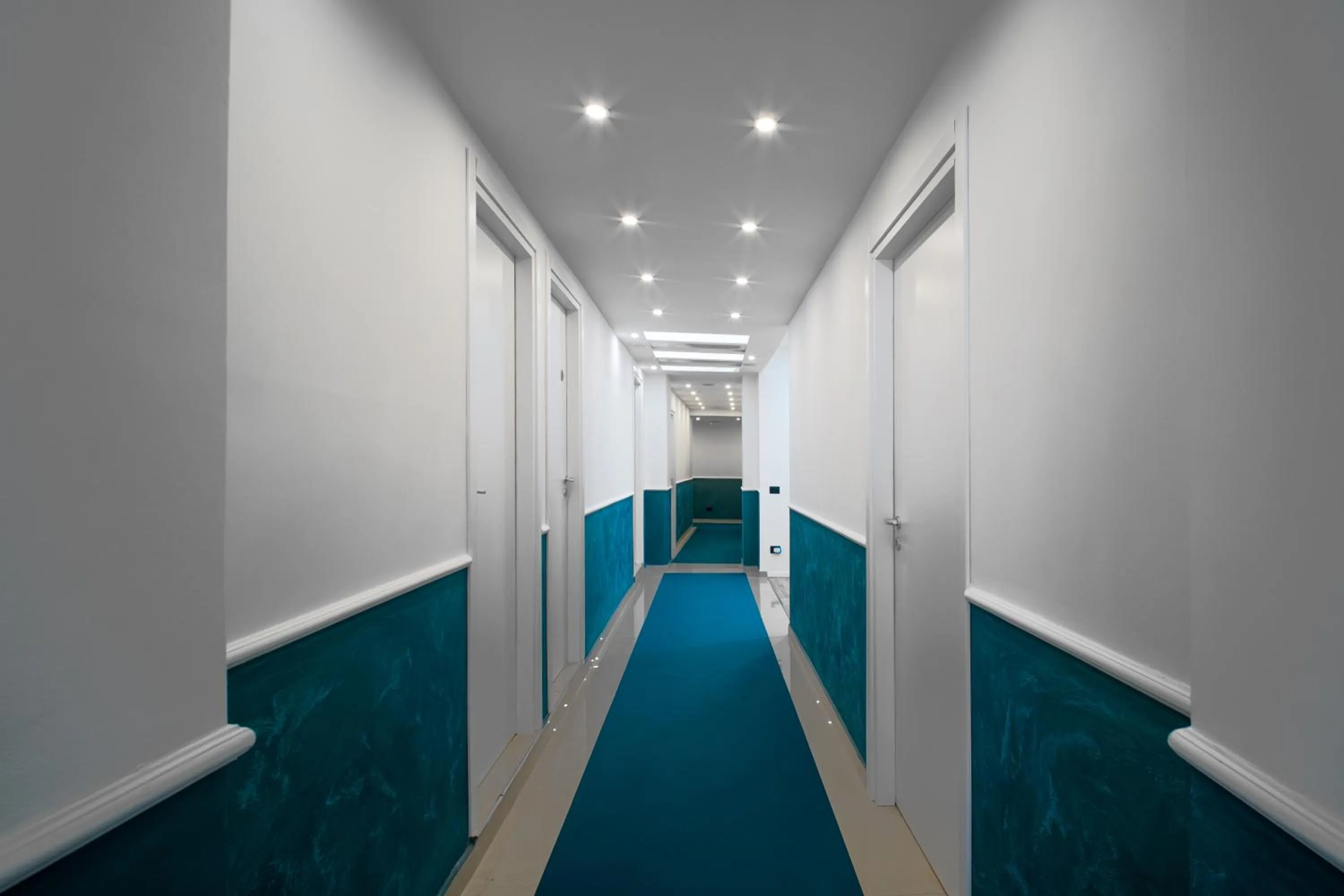 Facility for disabled guests in Verus Room