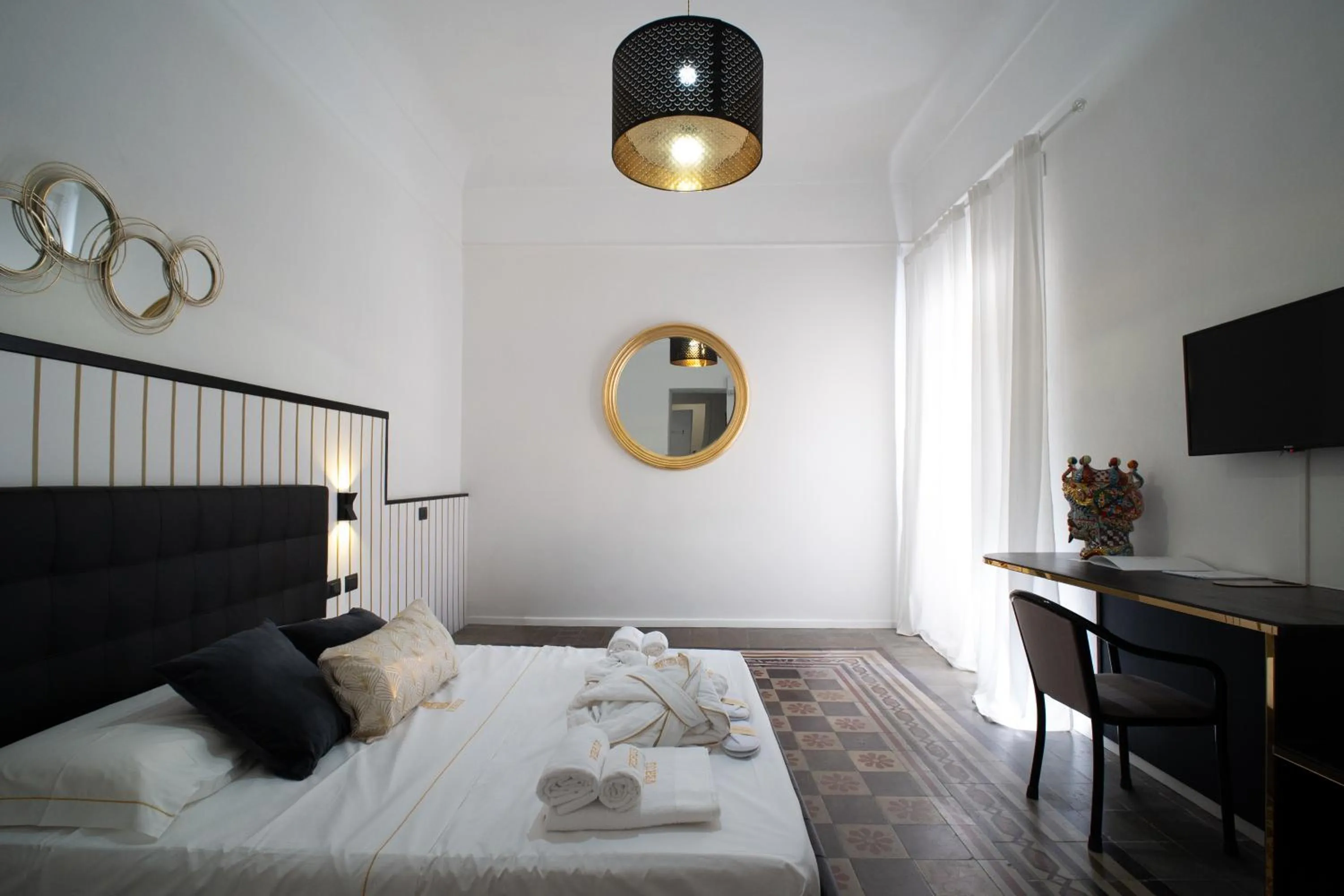 Photo of the whole room, Bed in Verus Room