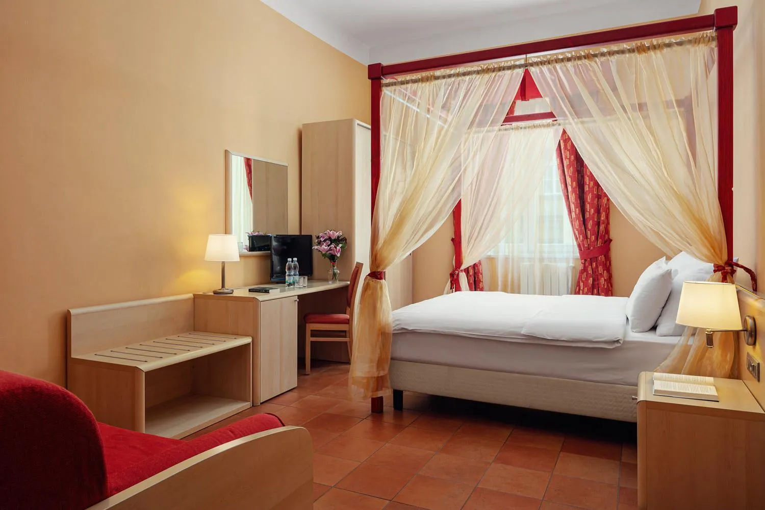 Bedroom, Bed in Hotel Caesar Prague