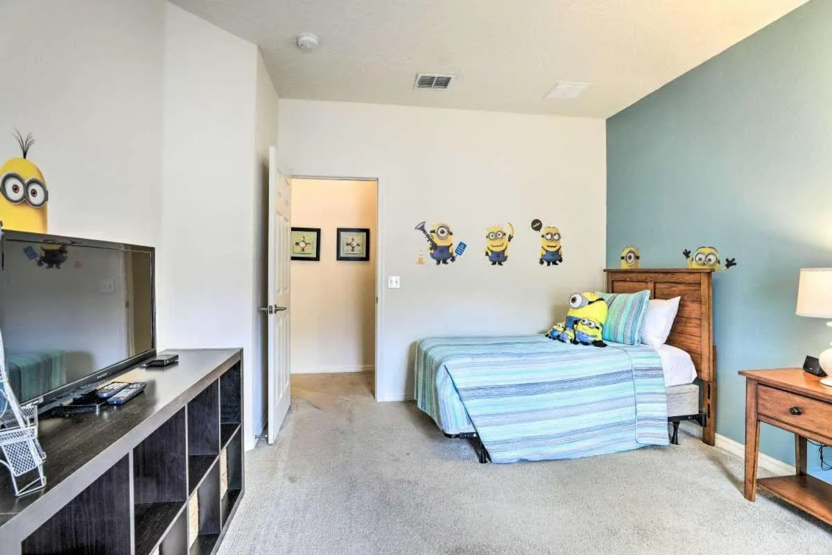 Bed in Marvelous 3 Bd Close To Disney @ Lucaya Resort 107 5364