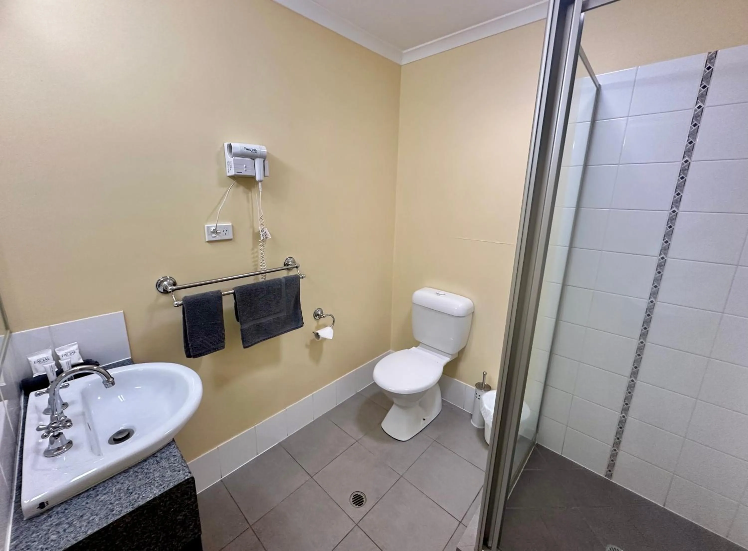 Deluxe Twin Room in Moura Motel