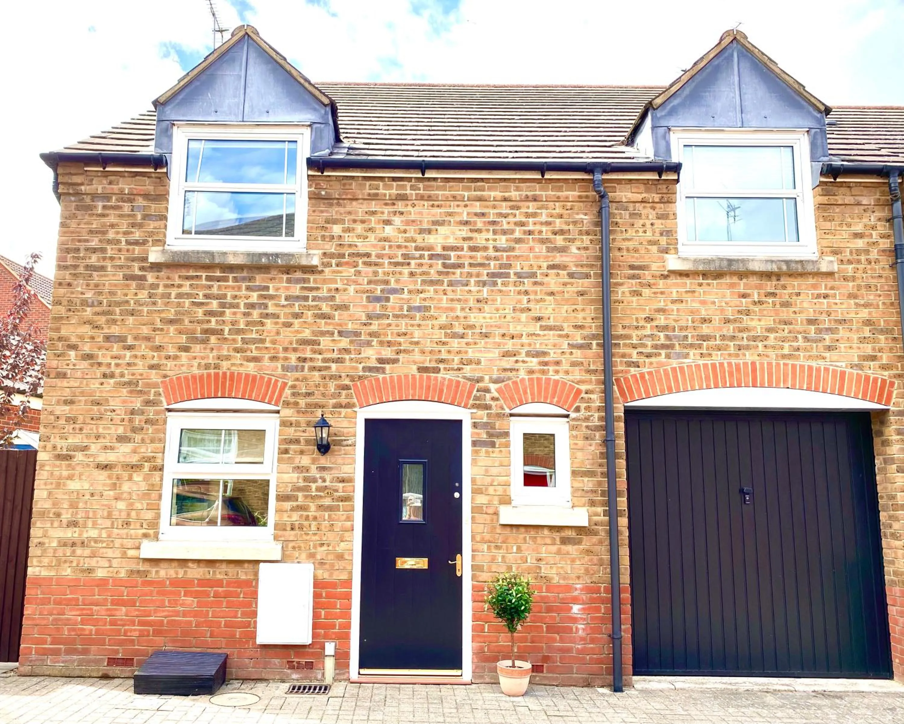 Property building in Aylesbury Contractor & Staycation Home