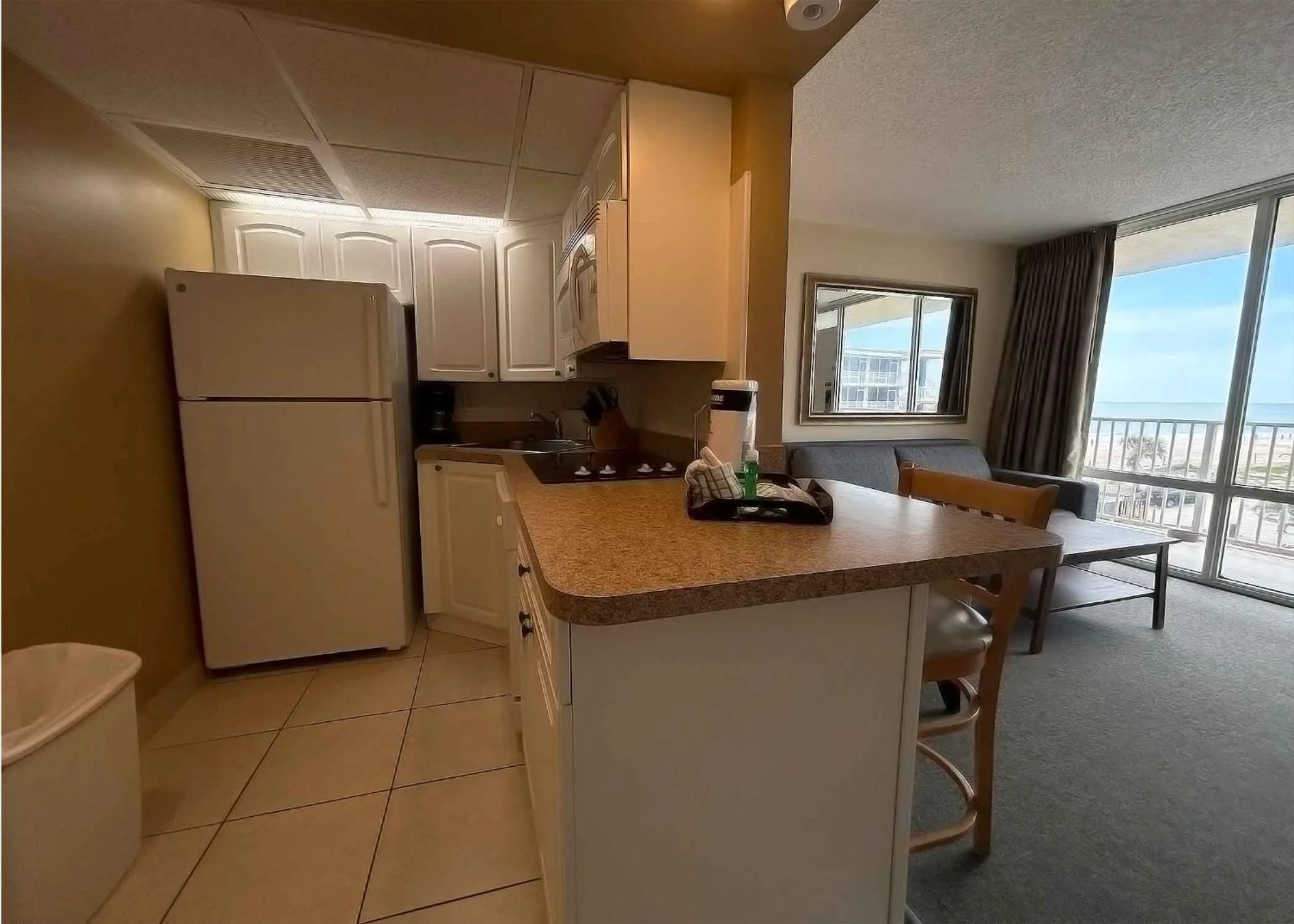 Kitchen or kitchenette in Outrigger Beach Club Resort