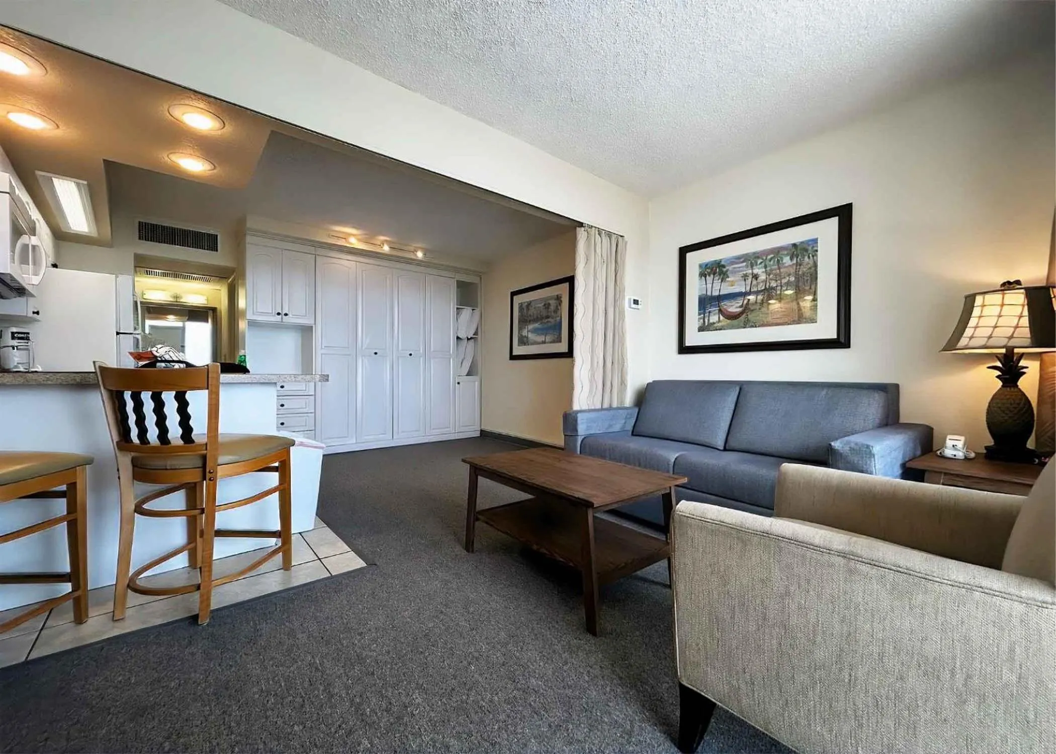 Kitchen or kitchenette in Outrigger Beach Club Resort