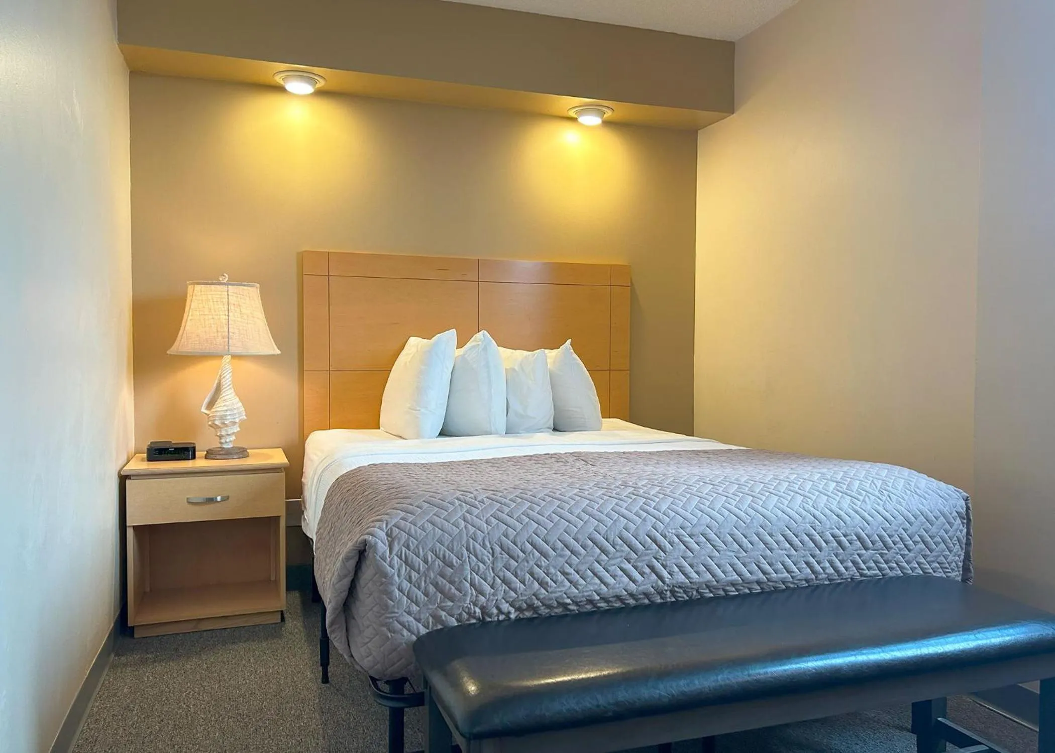 Bed in Outrigger Beach Club Resort