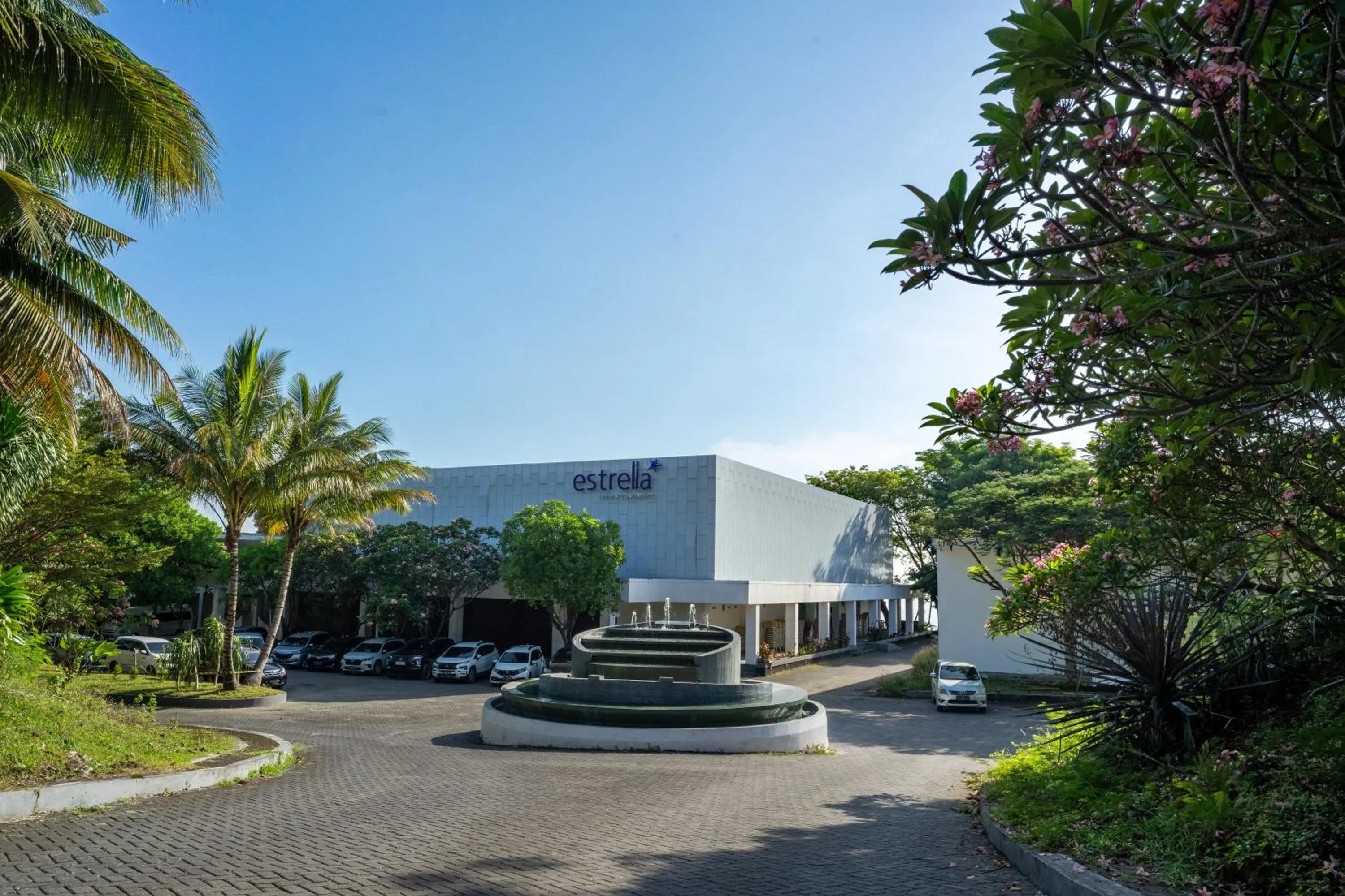 Property building in Estrella Hotel & Conference