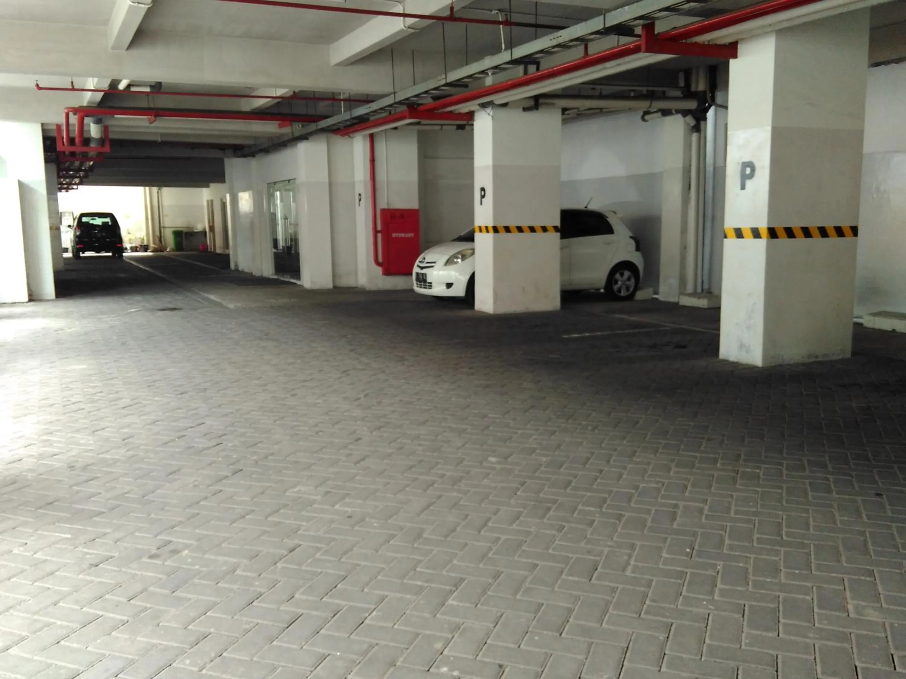 Area and facilities in Best Hotel Kedungsari