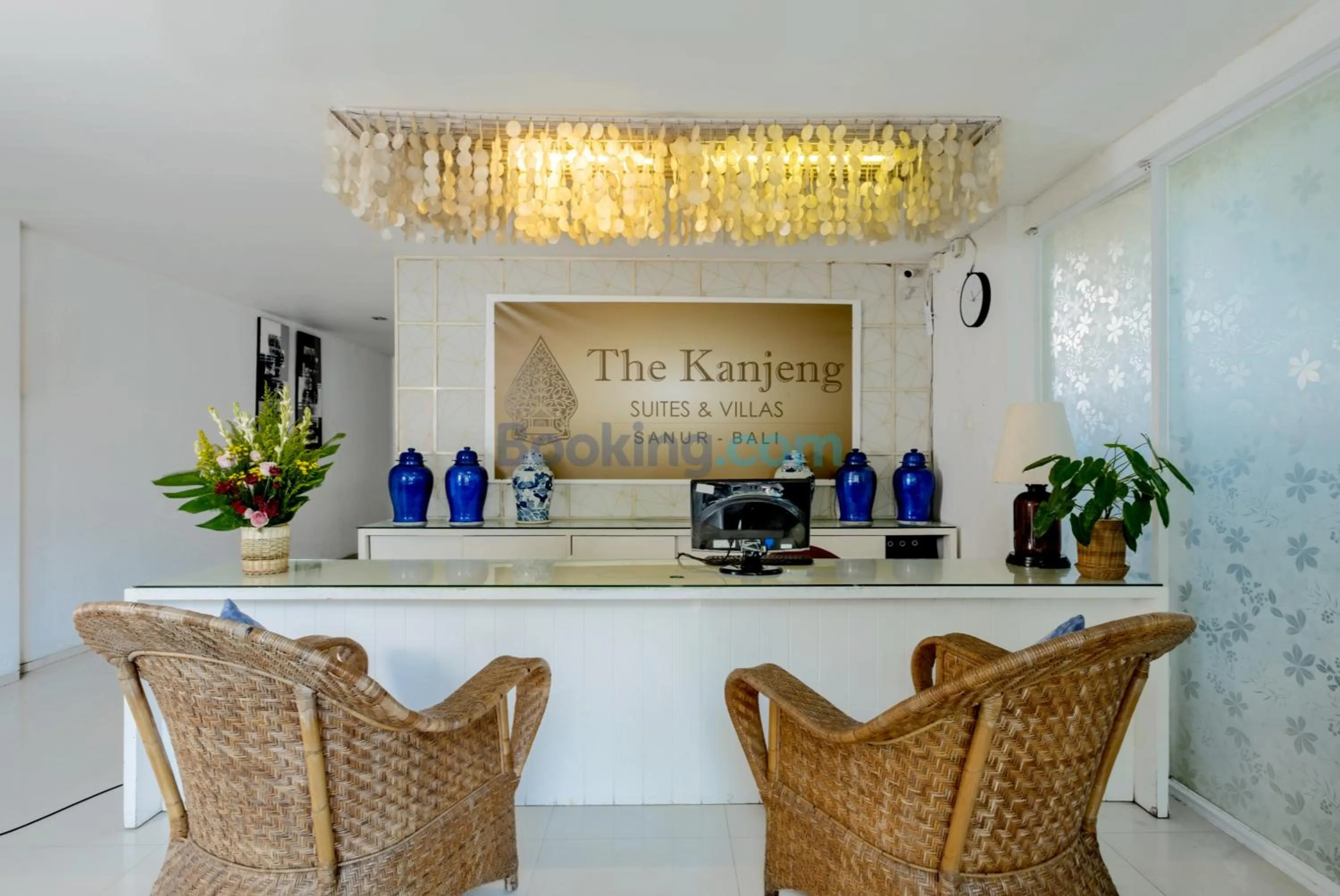 Lobby or reception in The Kanjeng Suites Sanur