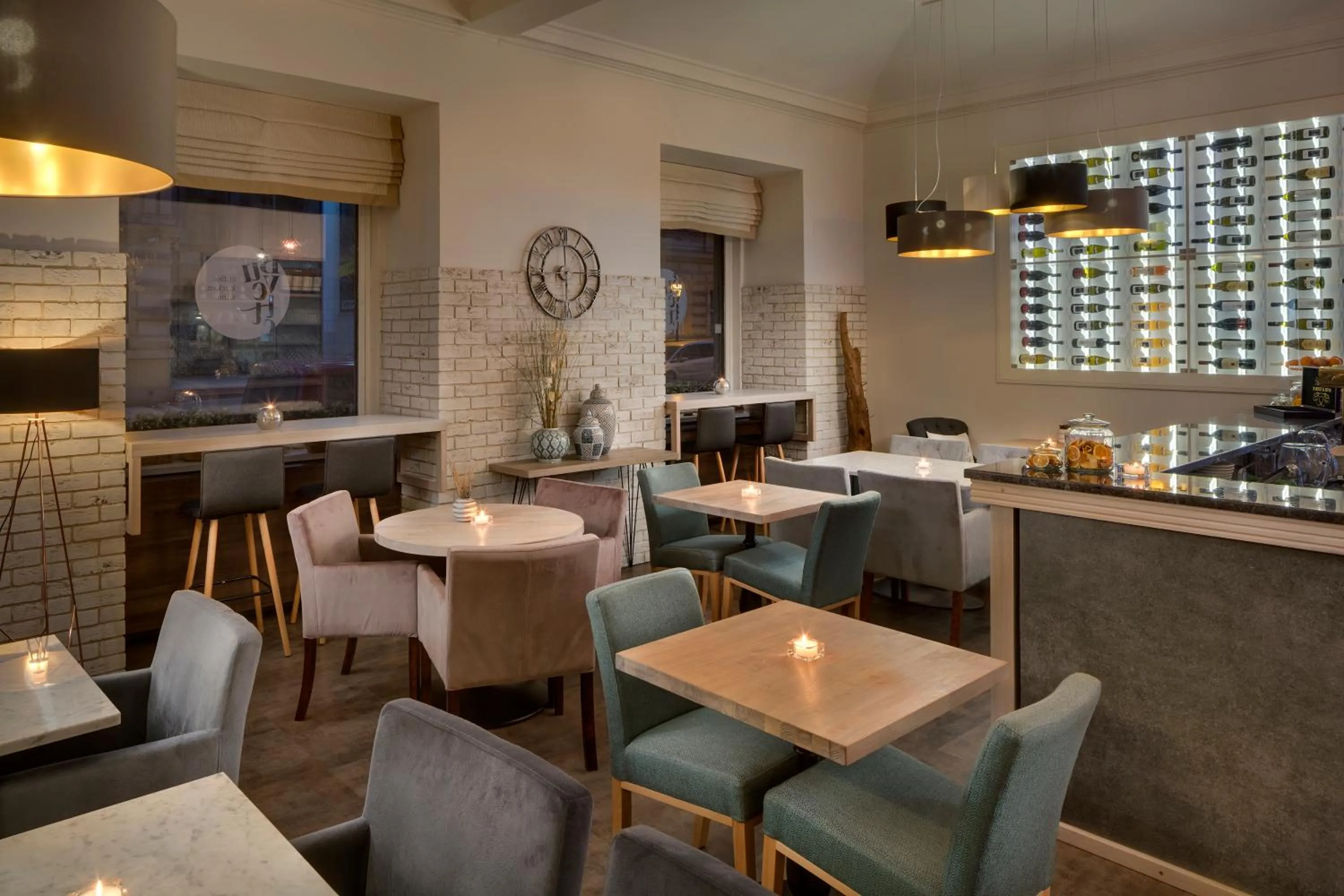 Restaurant/places to eat in Hotel Florenc