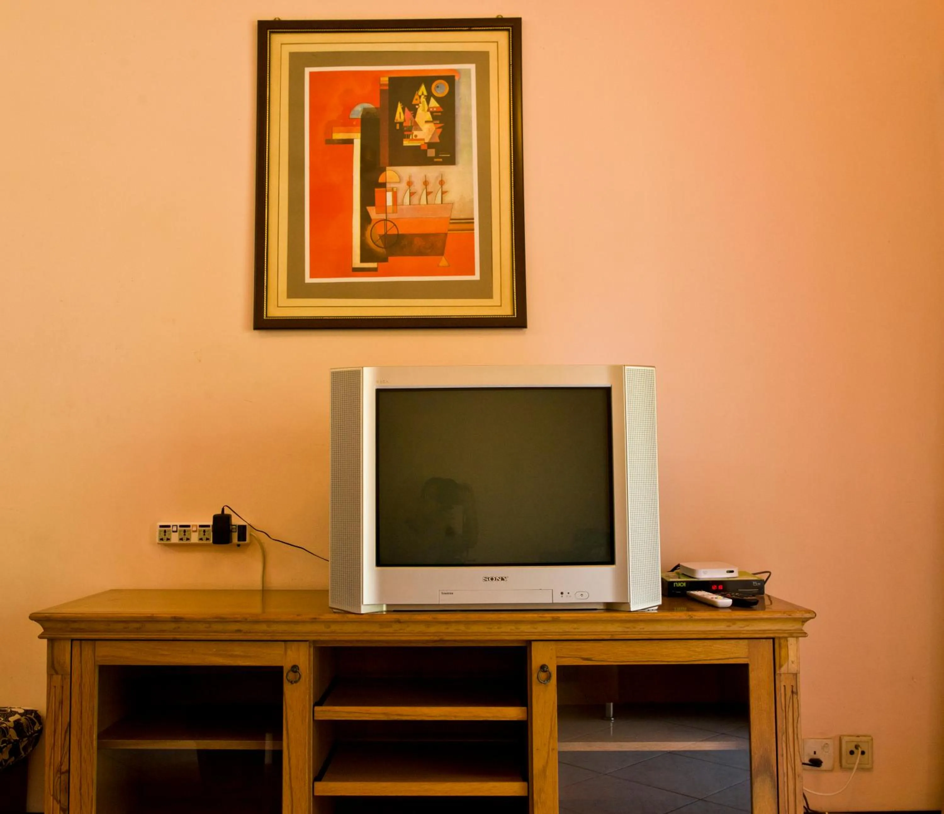 TV and multimedia in Nana Marina Court