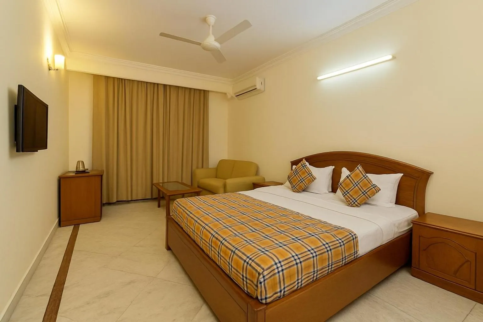 Bed in Hotel Pablas International, New Delhi, Near Metro
