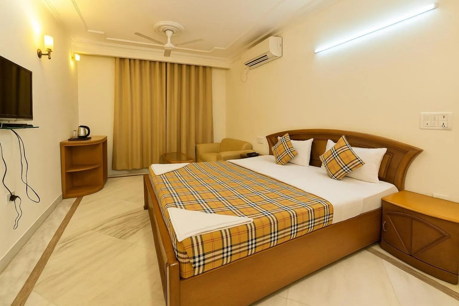 Bed in Hotel Pablas International, New Delhi, Near Metro