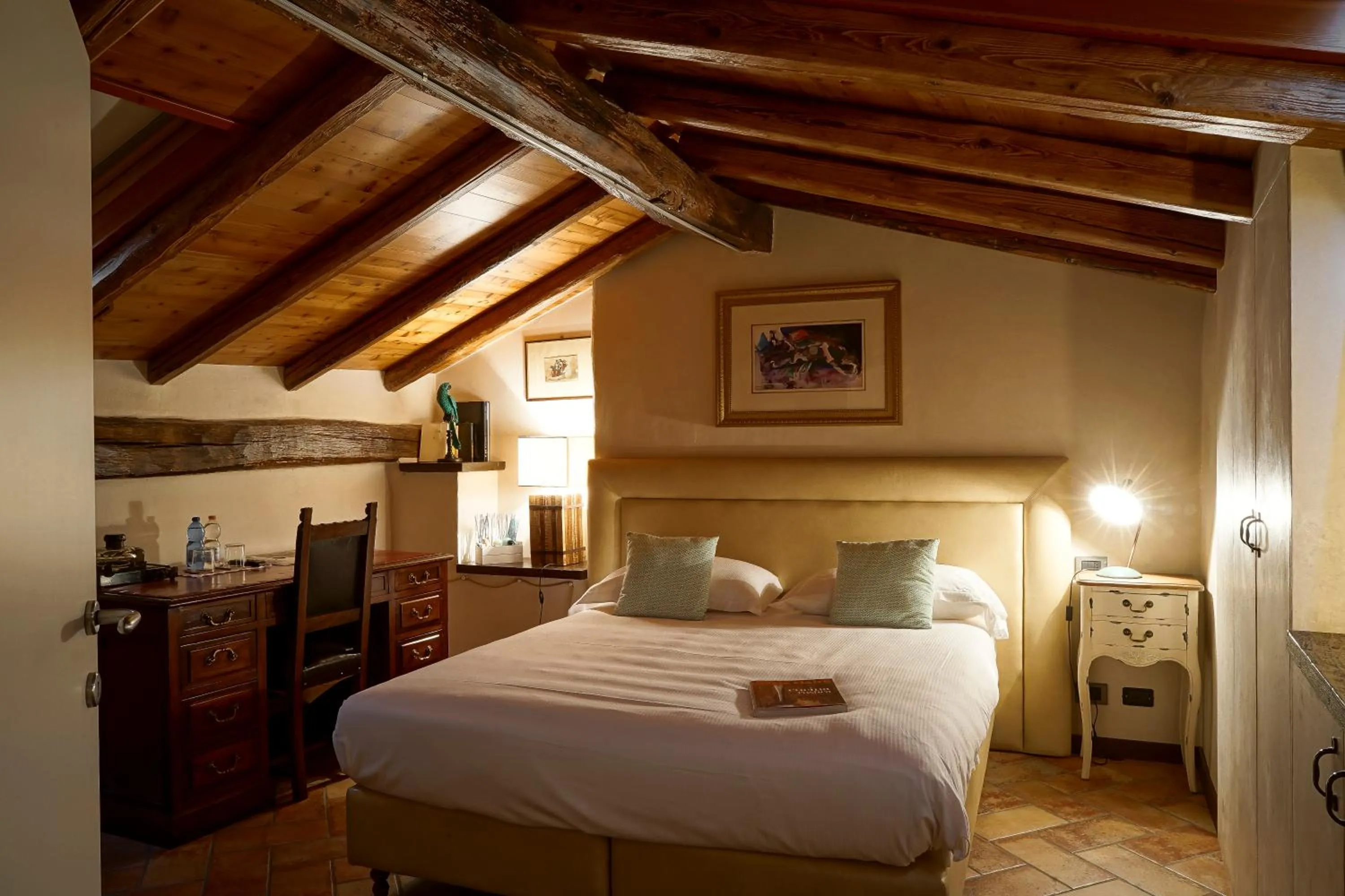 Bed in Locanda Osteria Marascia