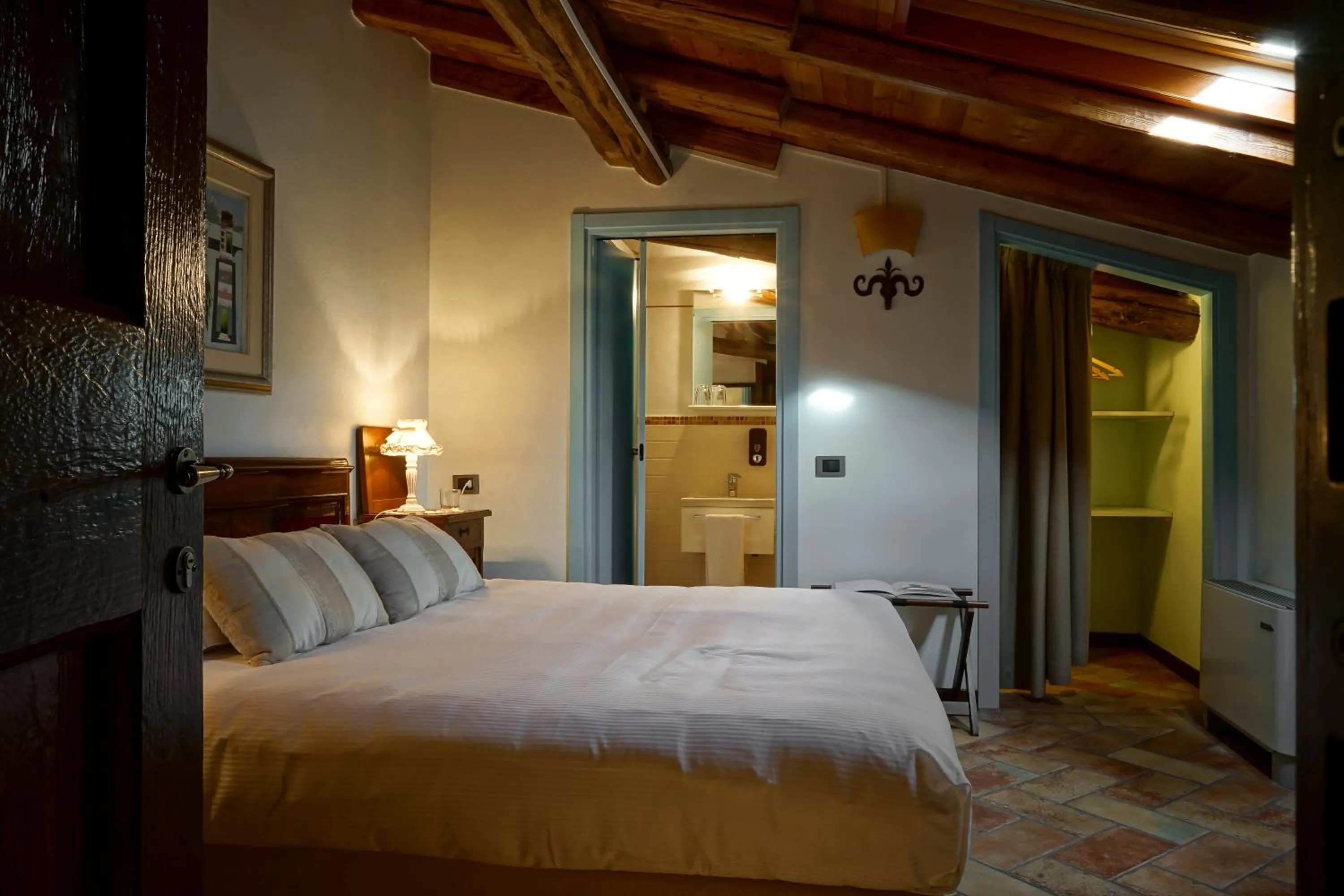 Bed in Locanda Osteria Marascia