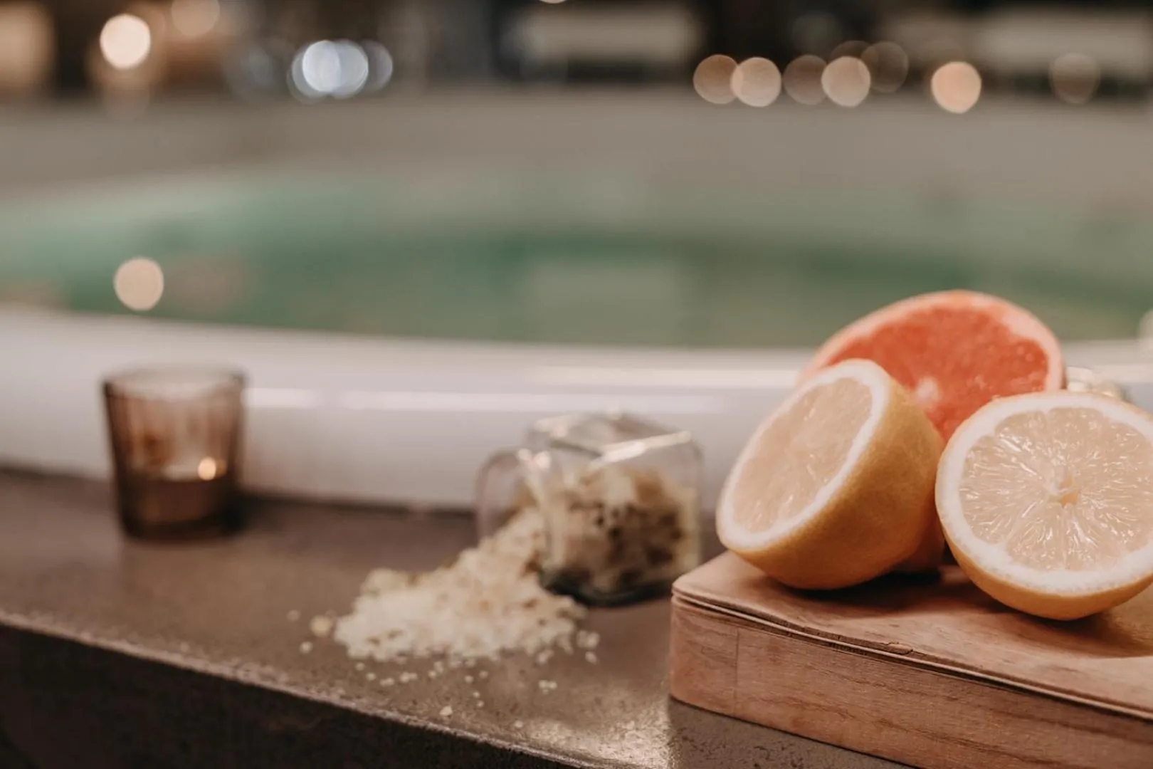 Hot Tub in Absolutum Wellness Hotel