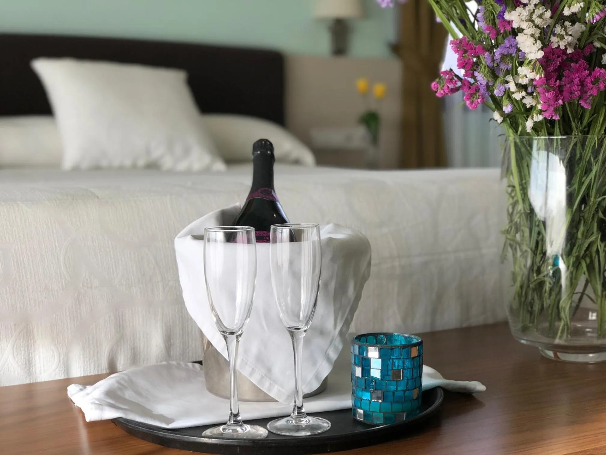 Bedroom, Drinks in Llar de Capitans