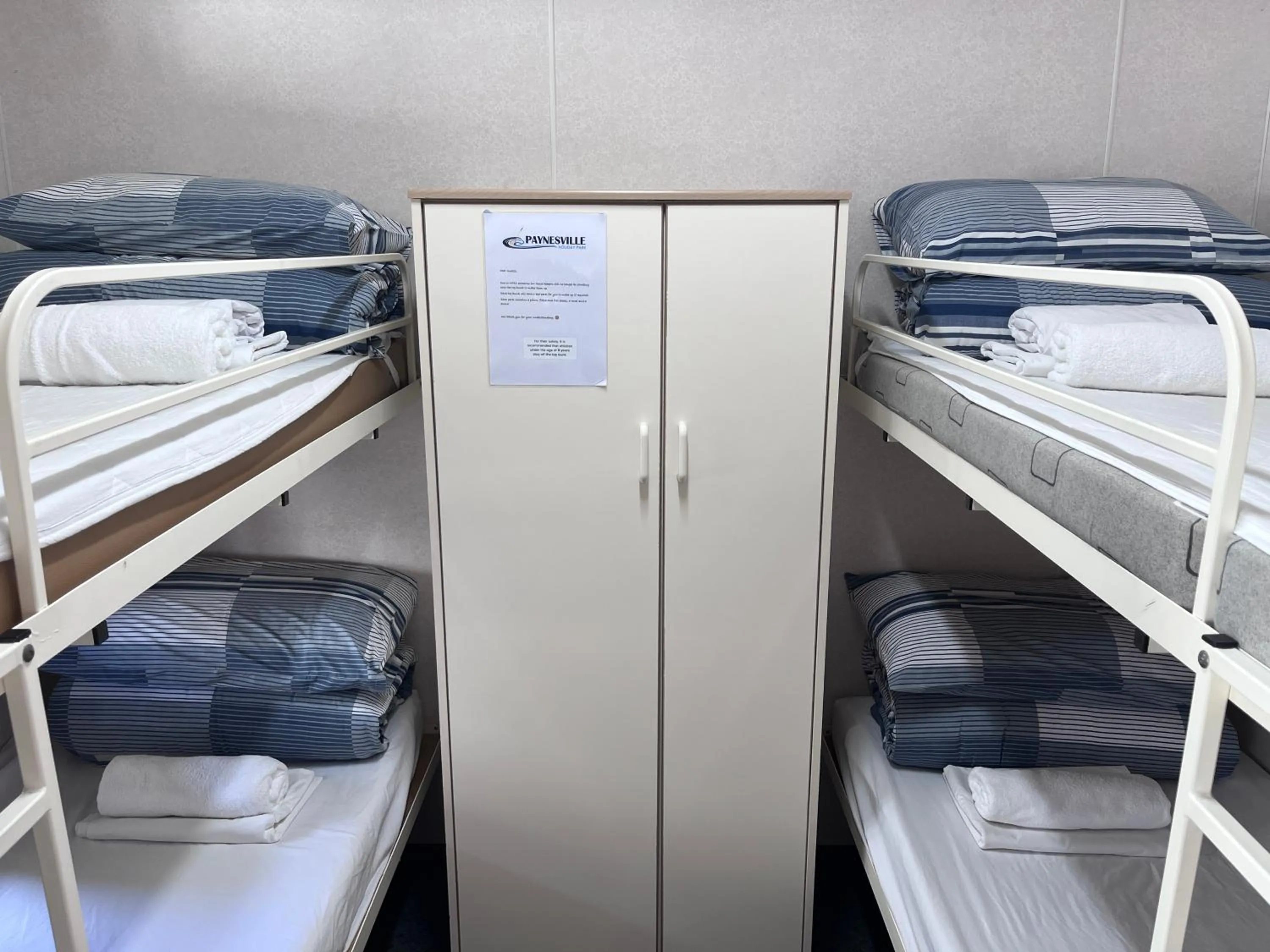 Bedroom, Bed in Paynesville Holiday Park