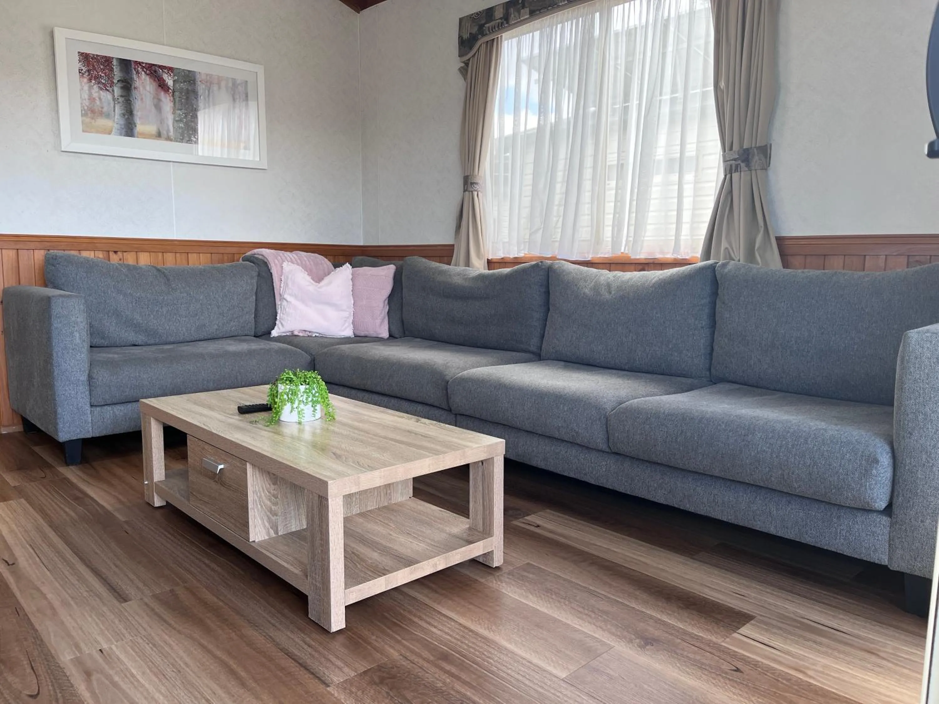 Living room in Paynesville Holiday Park